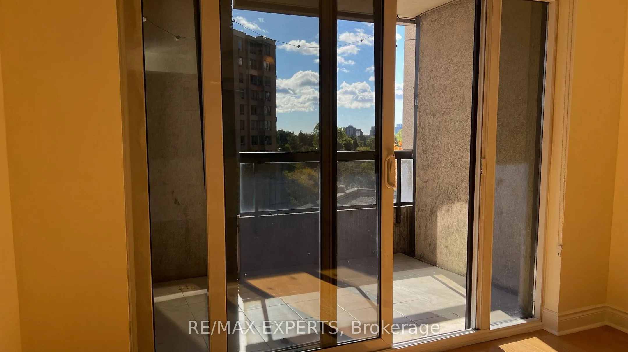 15 Northtown Way #523