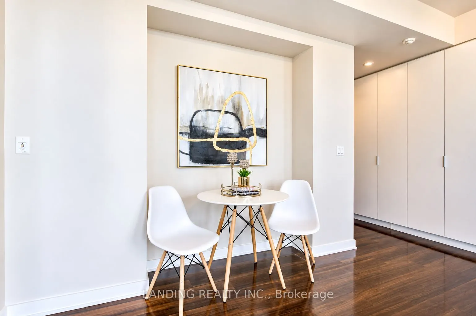 110 Charles Street E #3404