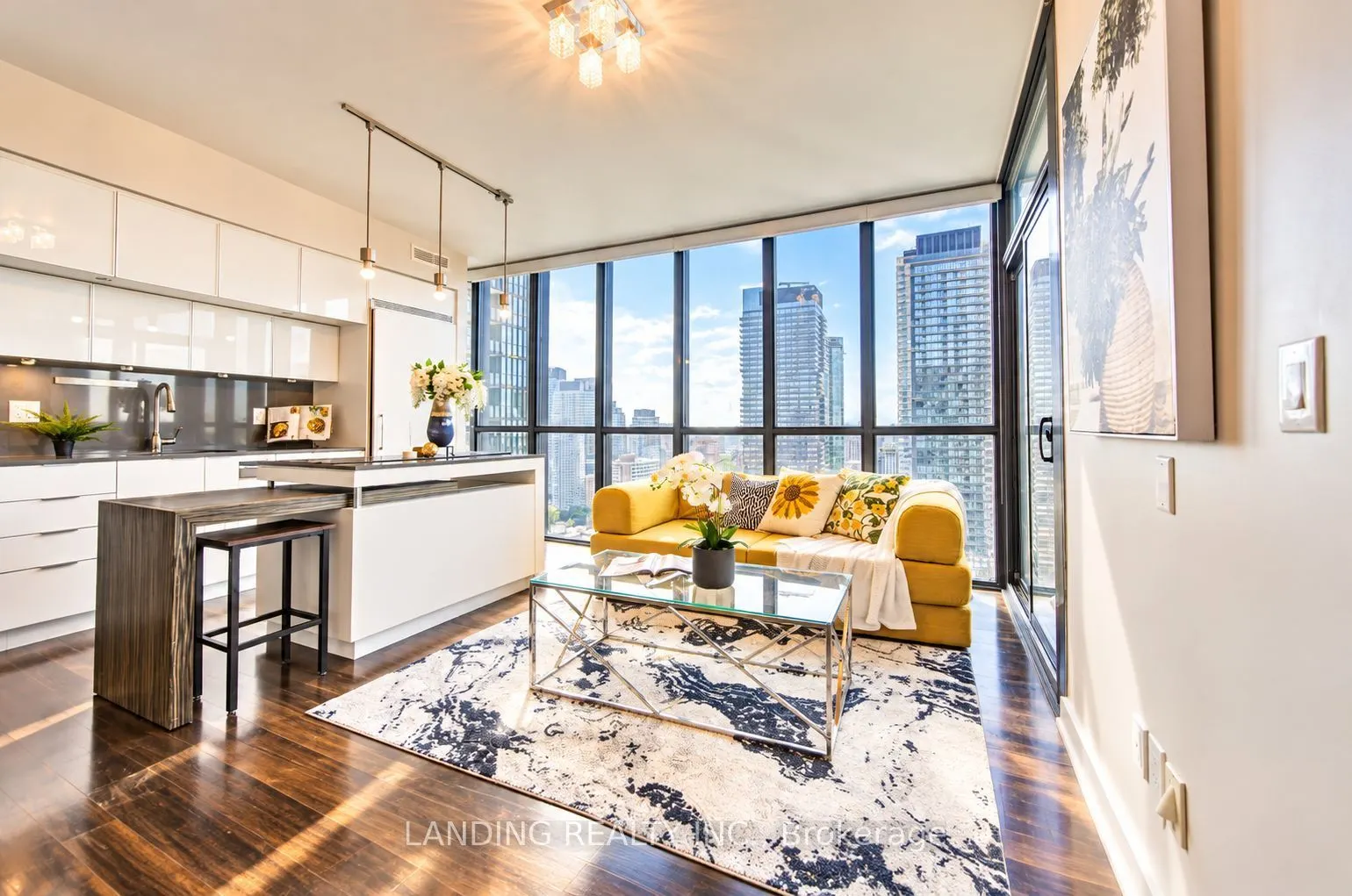 110 Charles Street E #3404