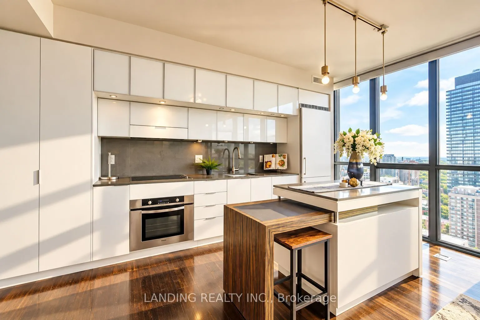 110 Charles Street E #3404