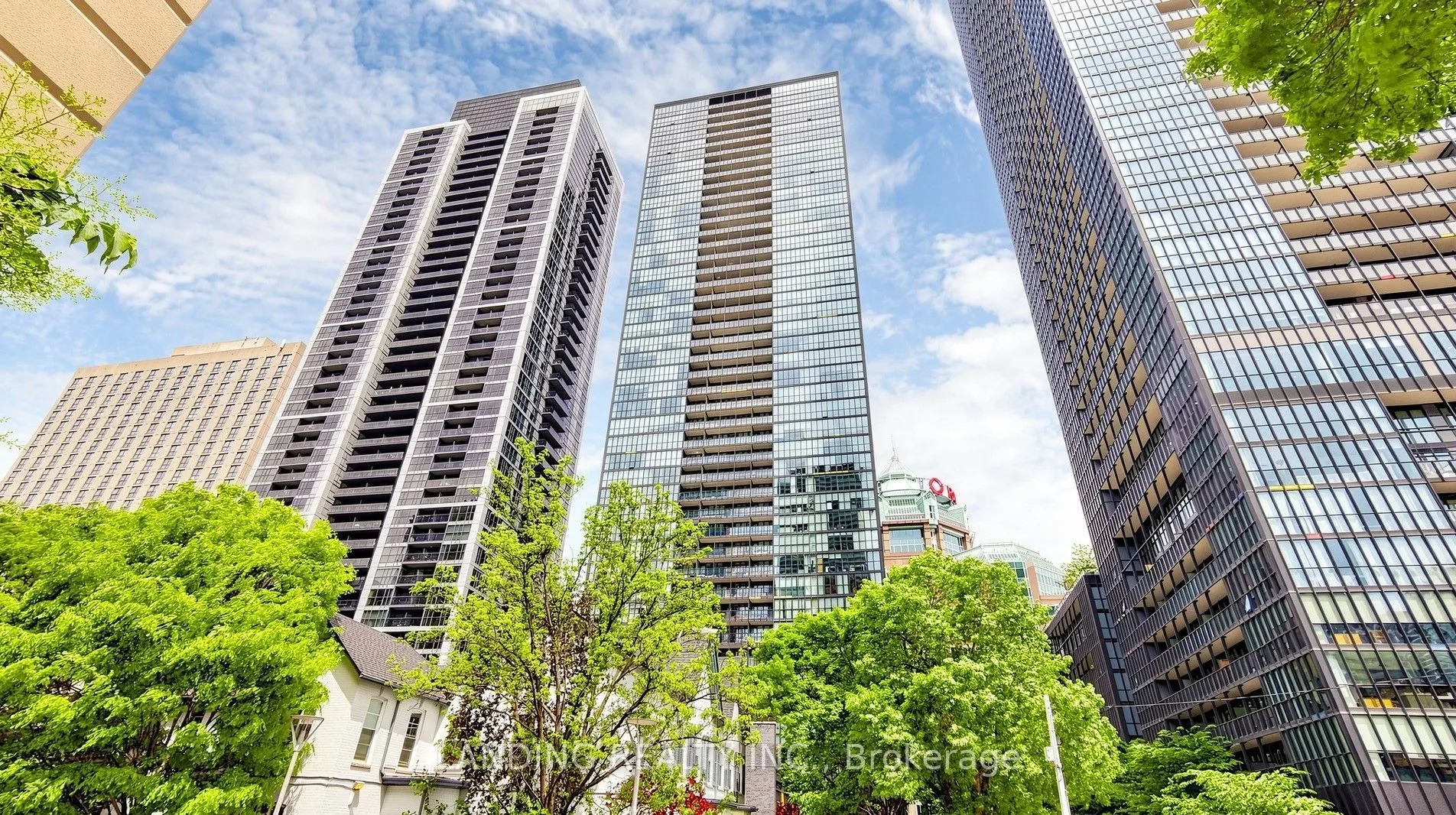 110 Charles Street E #3404
