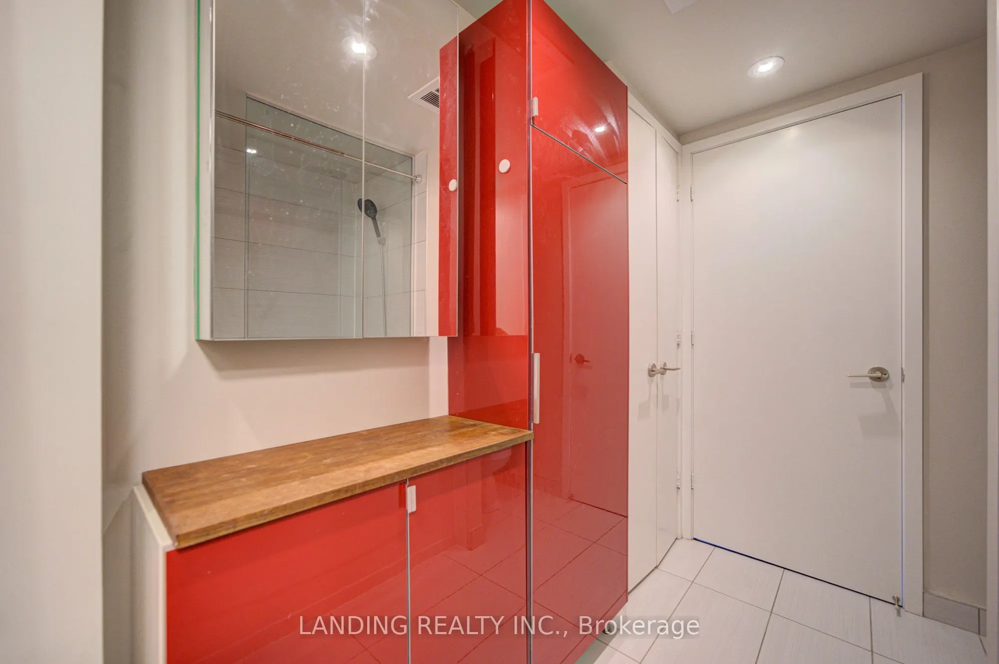 110 Charles Street E #3404