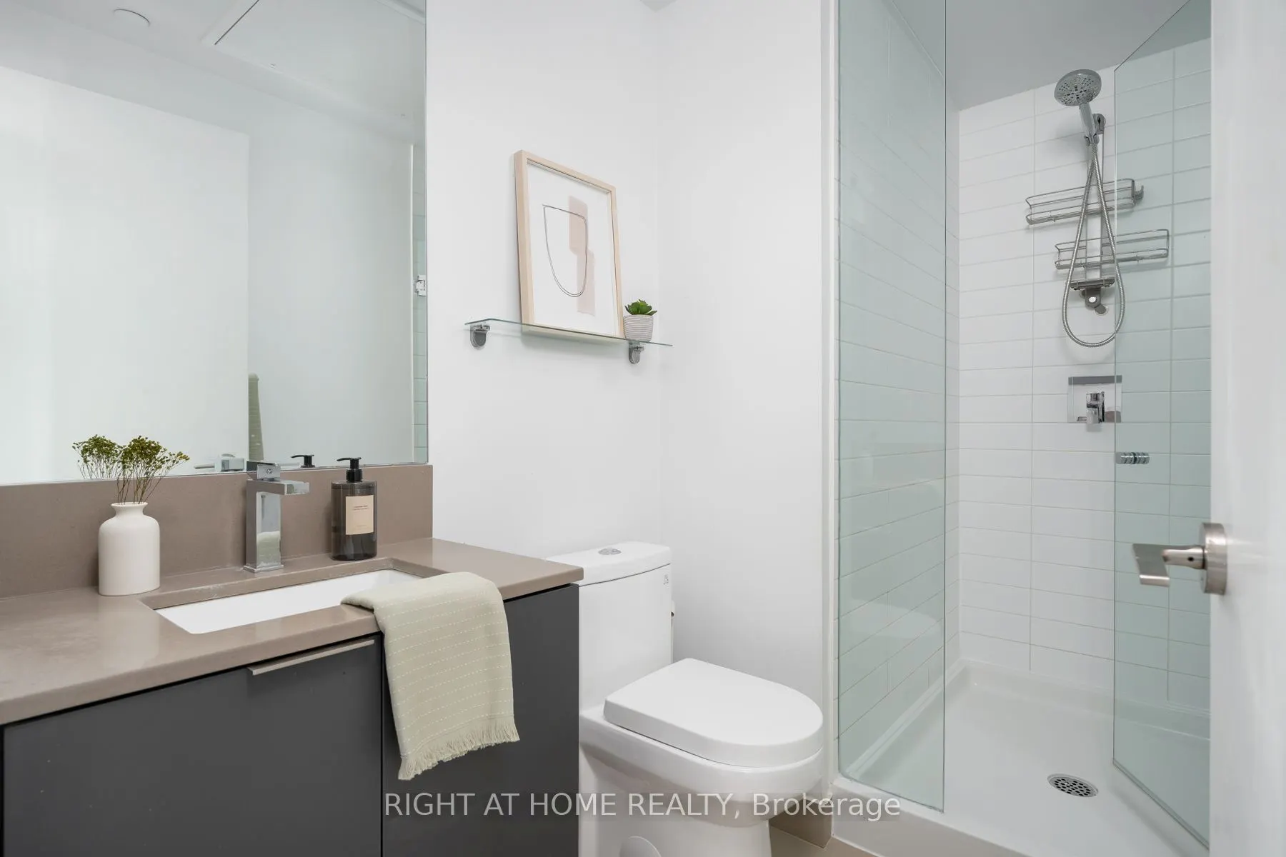 181 Dundas Street E #1115