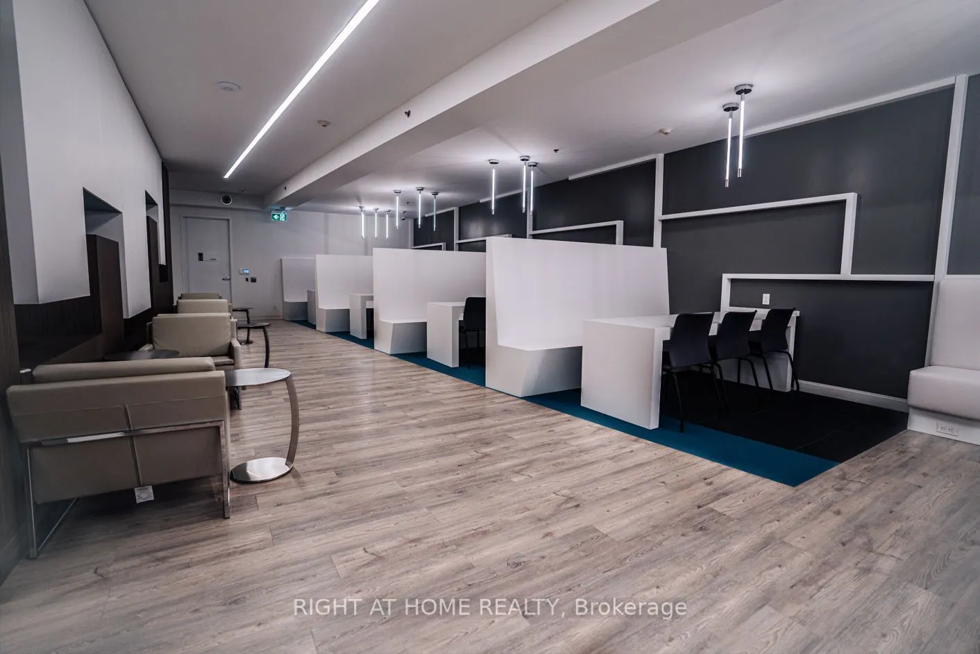 181 Dundas Street E #1115