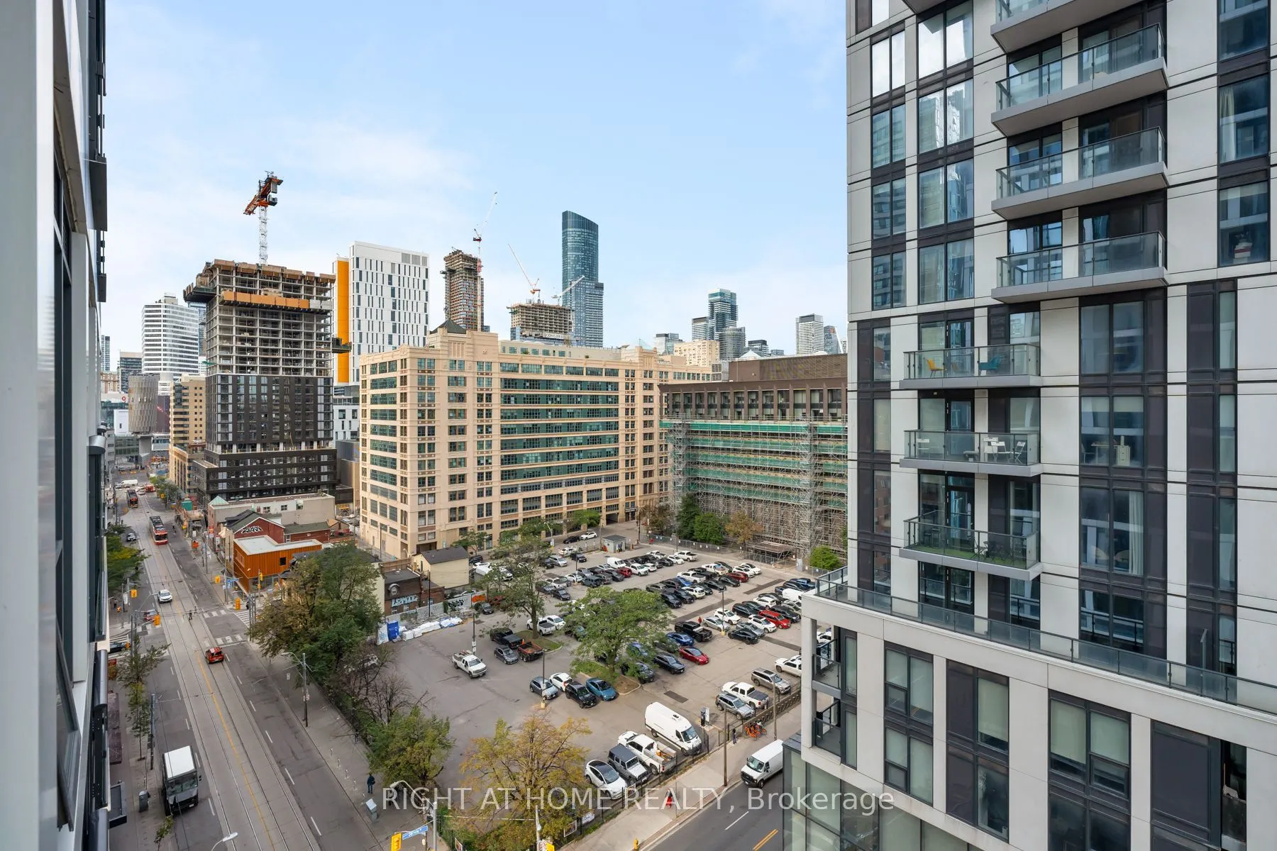 181 Dundas Street E #1115
