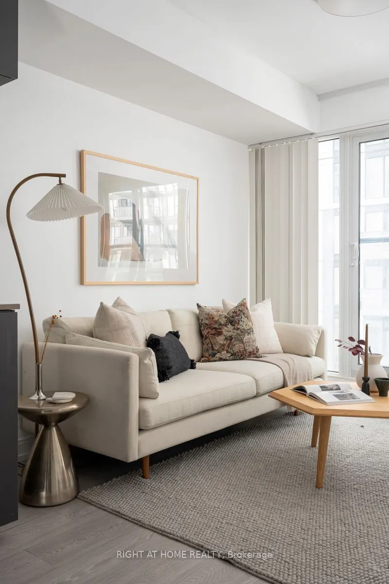 181 Dundas Street E #1115