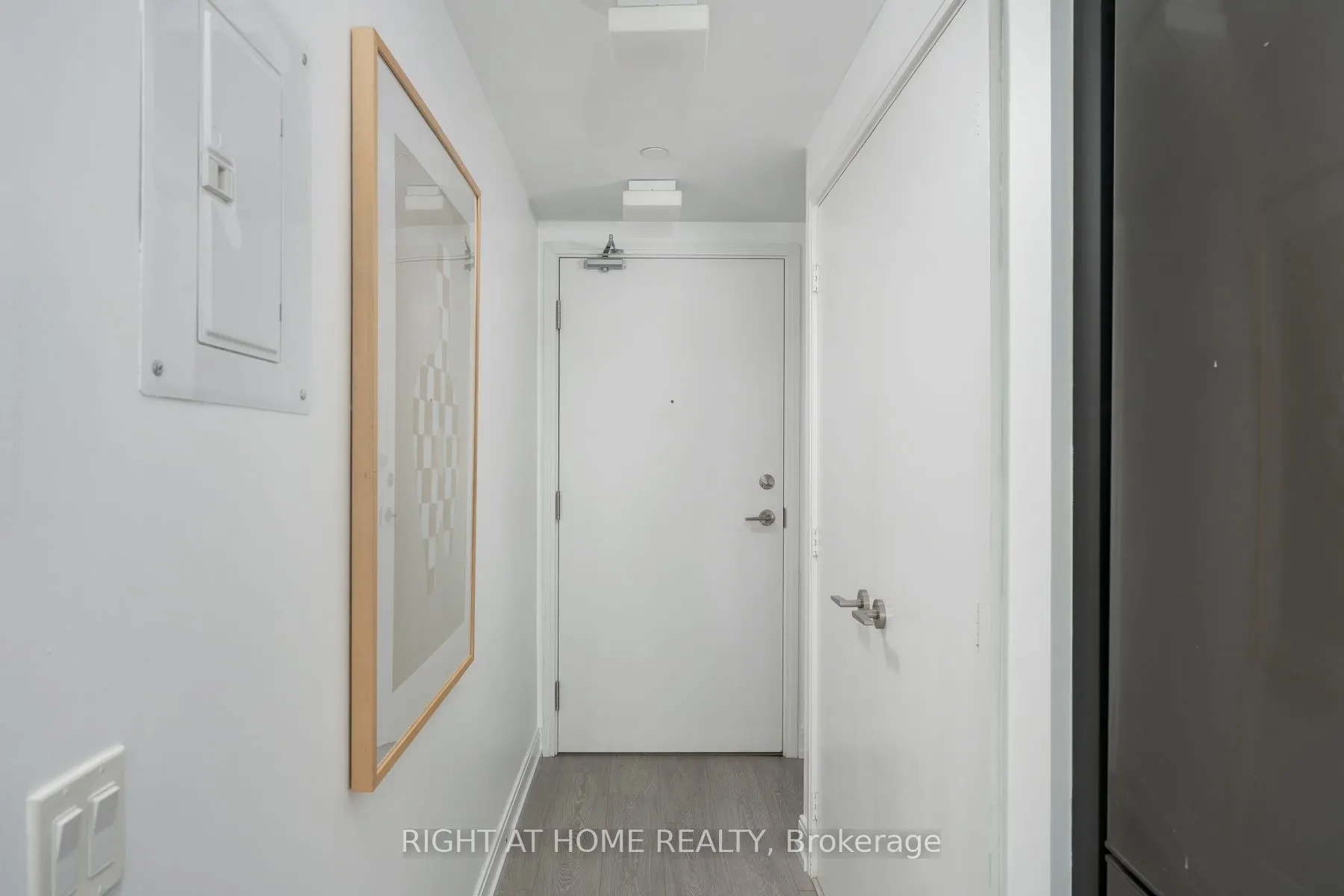 181 Dundas Street E #1115