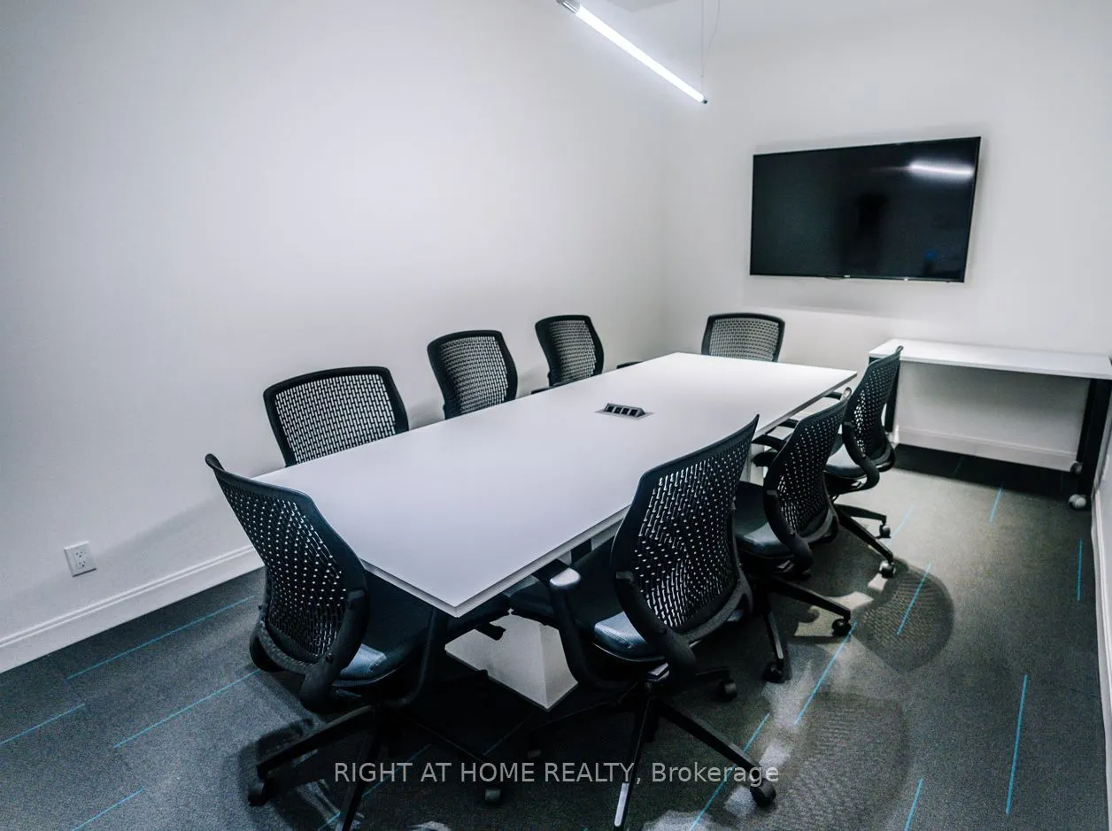 181 Dundas Street E #1115