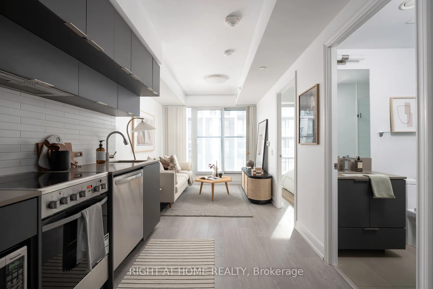 181 Dundas Street E #1115