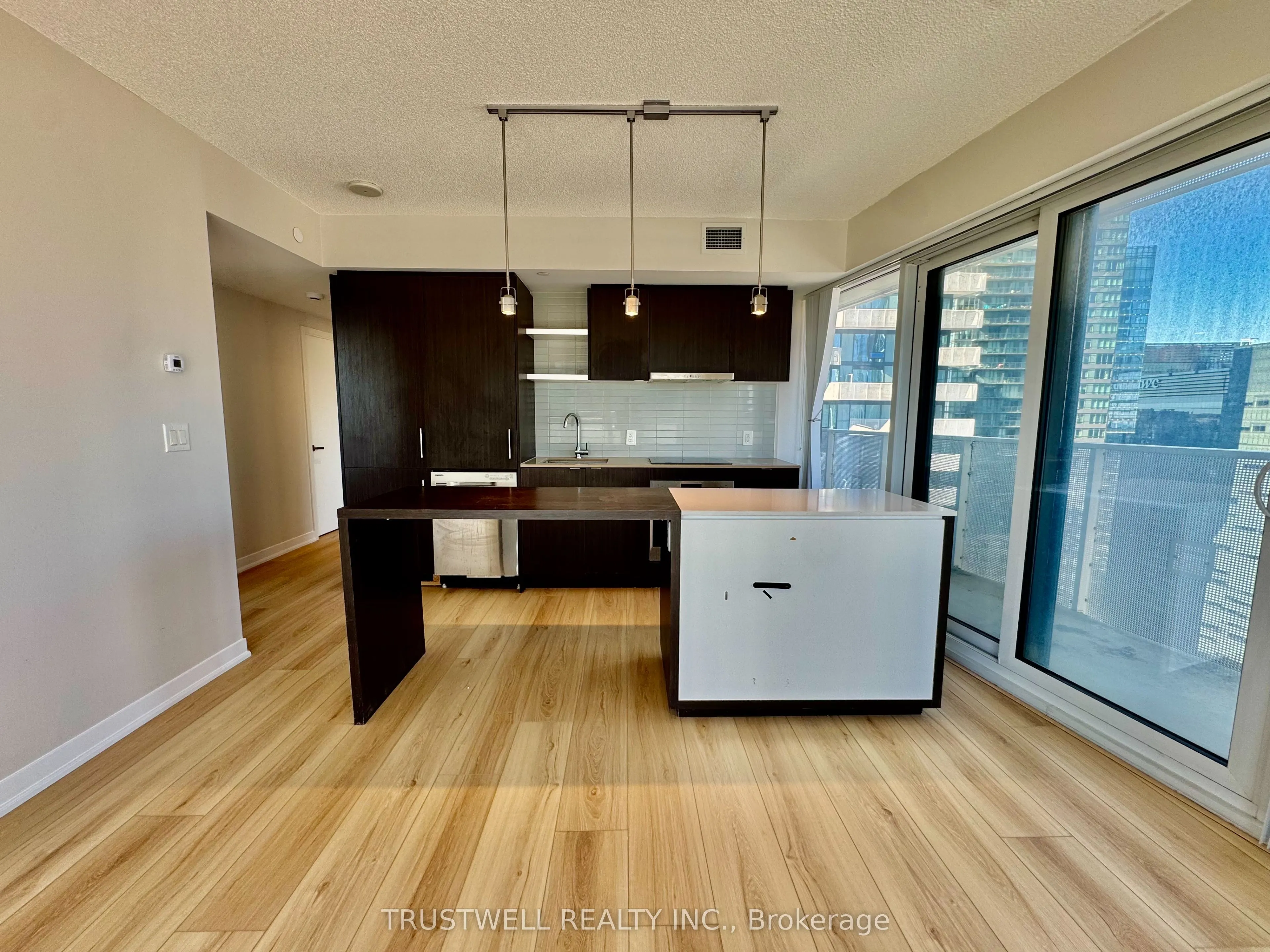 88 Harbour Street #3404