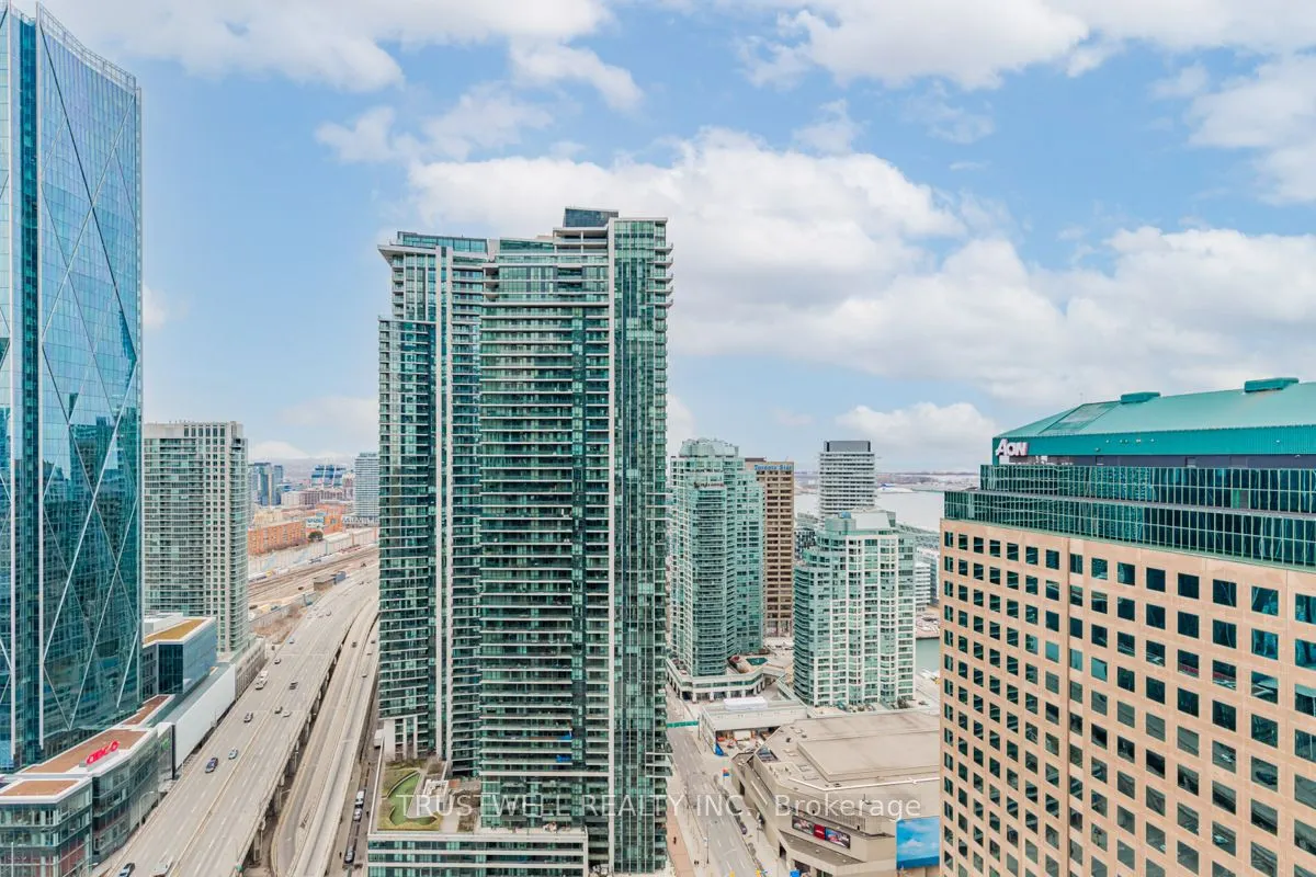 88 Harbour Street #3404