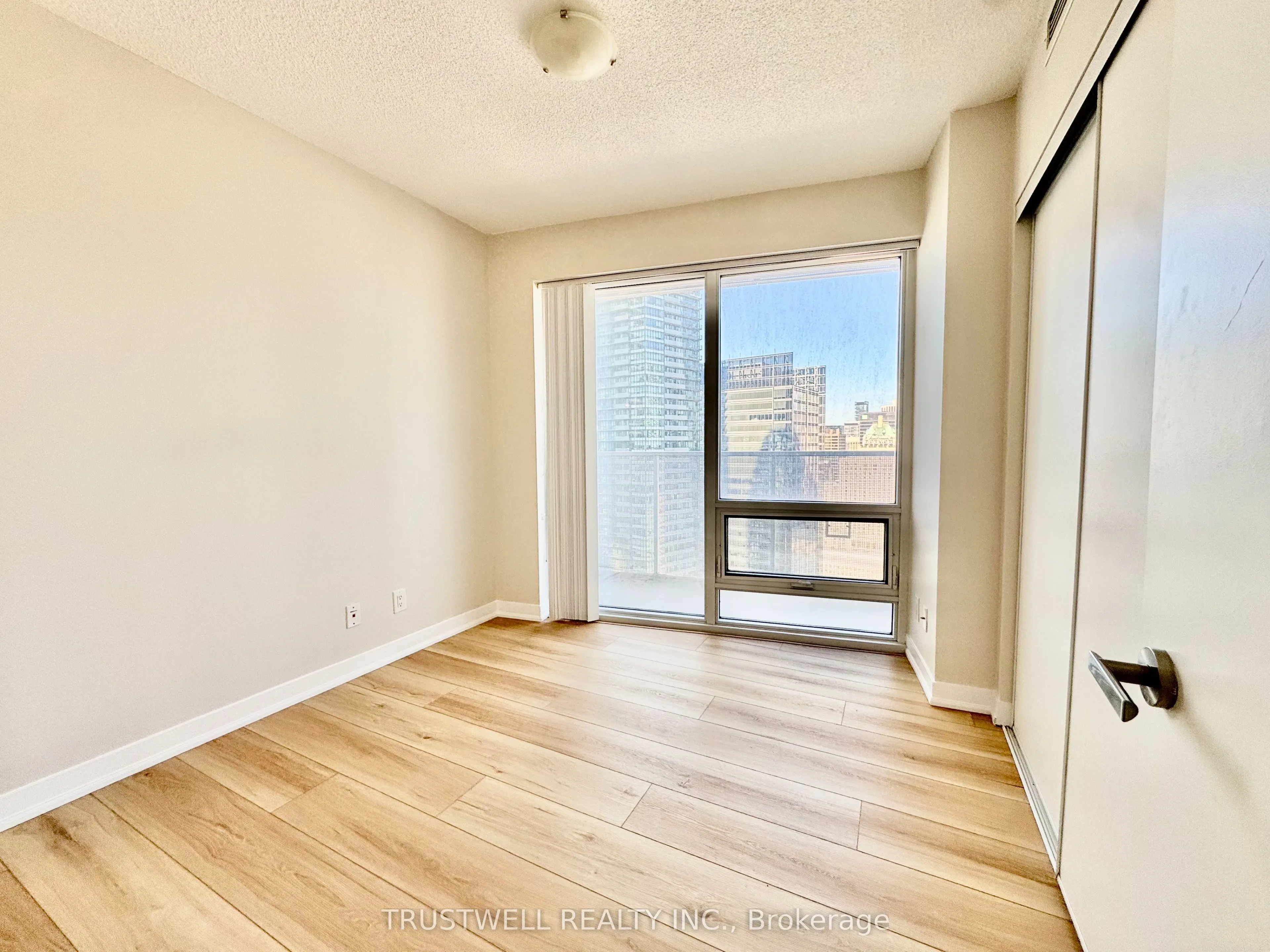 88 Harbour Street #3404