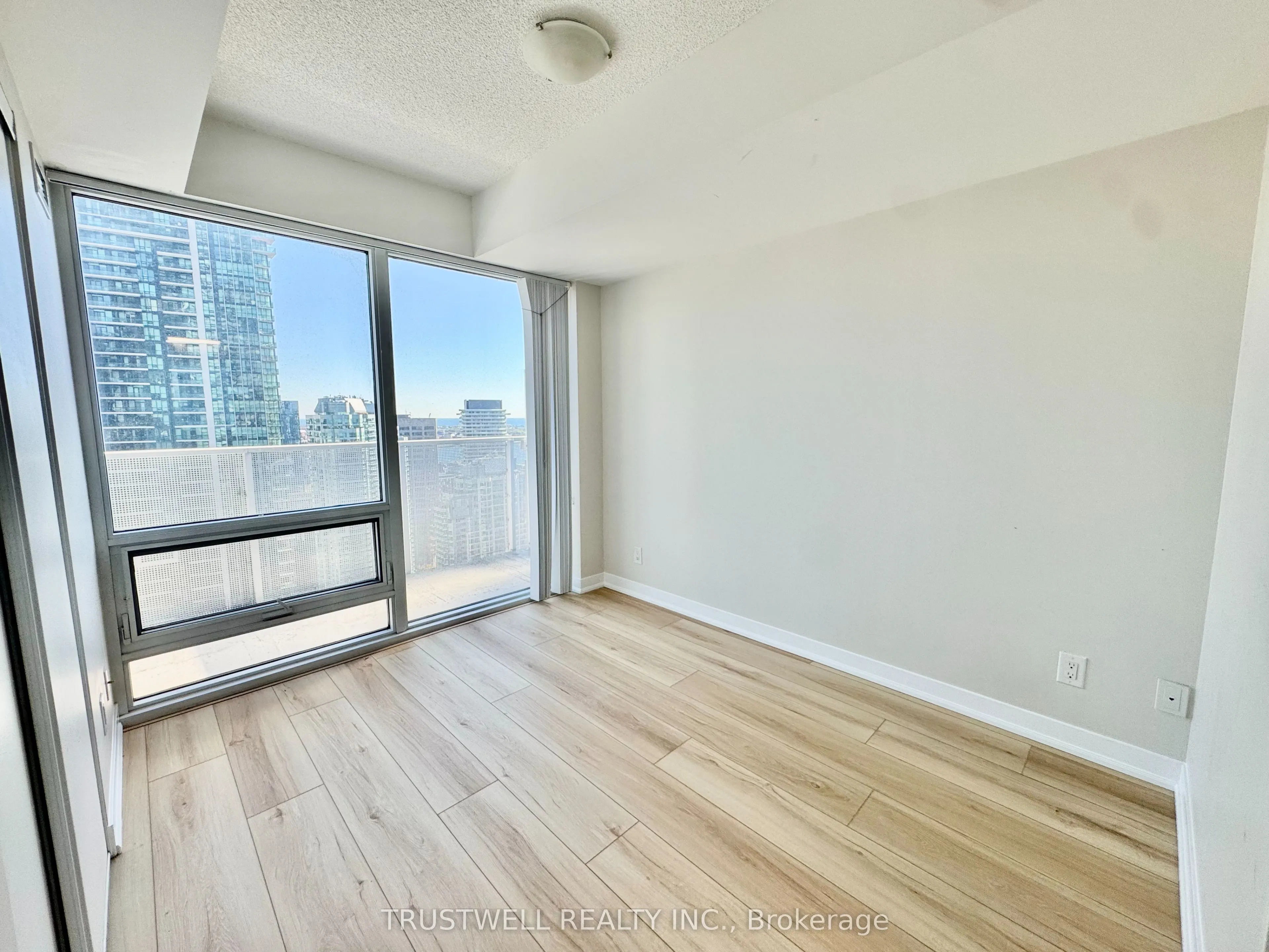 88 Harbour Street #3404