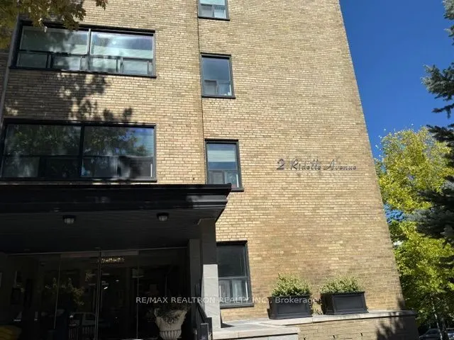 2 Ridelle Avenue #106