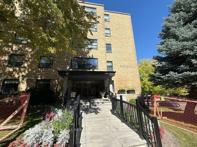 2 Ridelle Avenue #106