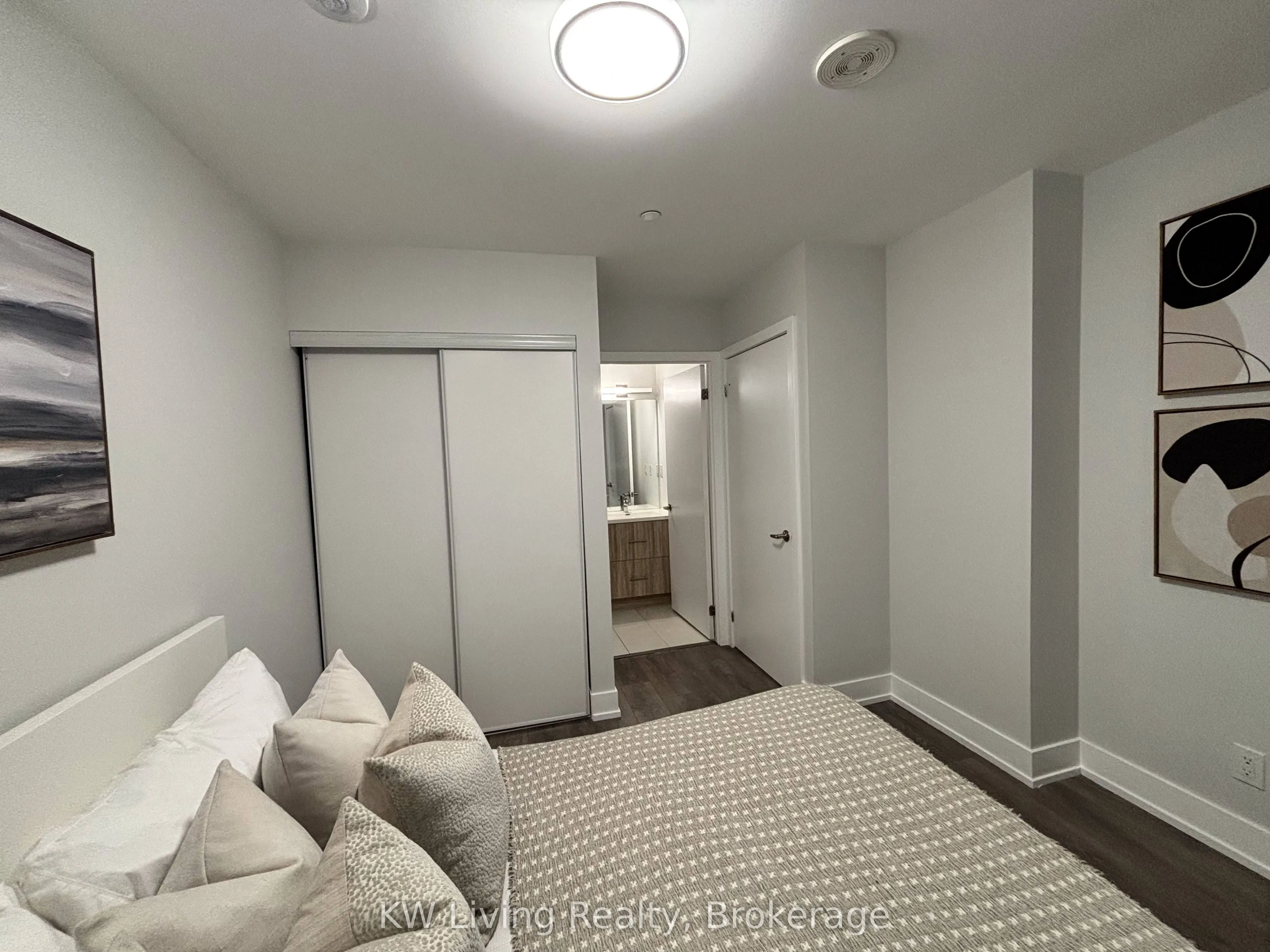 180 Fairview Mall Drive #201