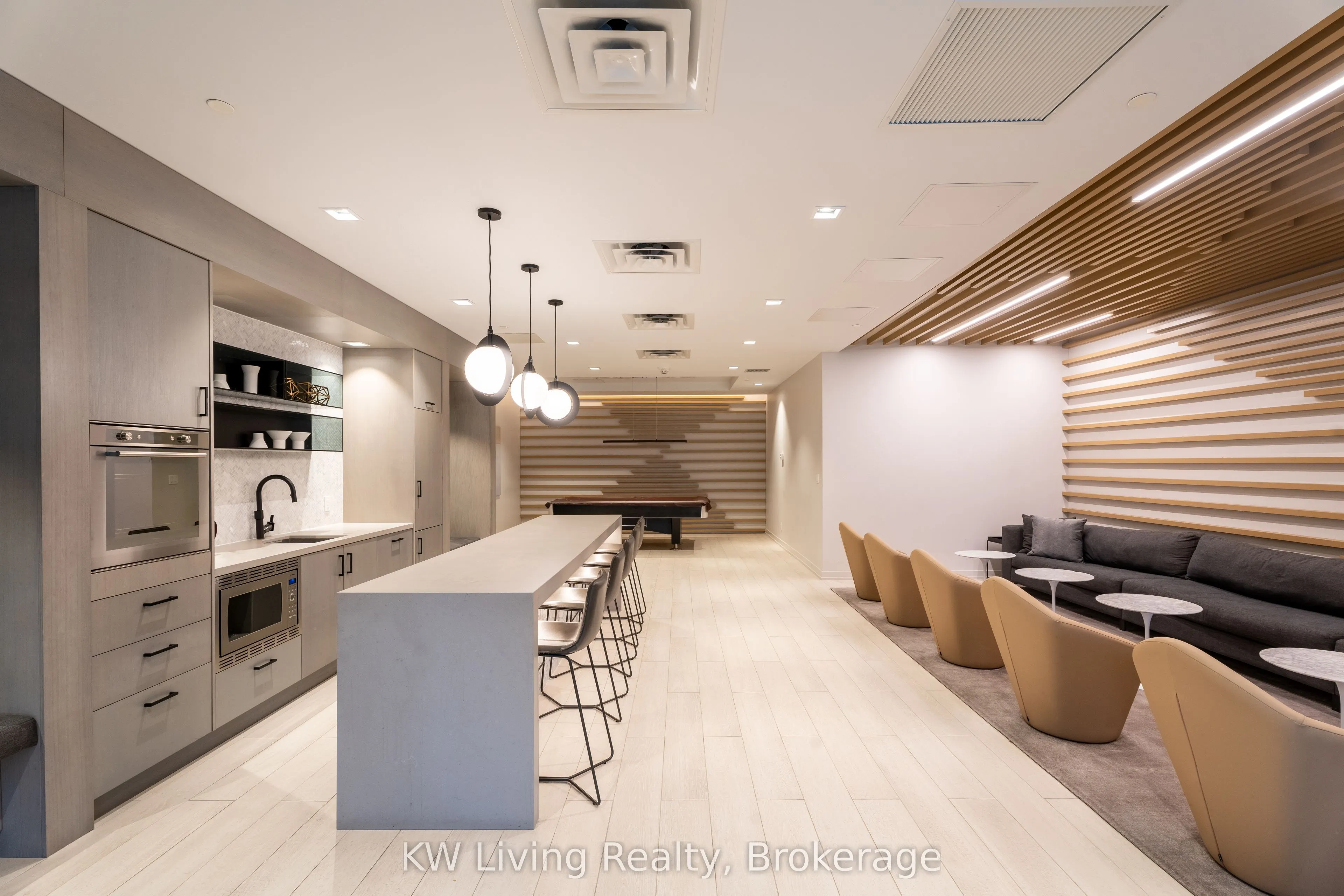 180 Fairview Mall Drive #201