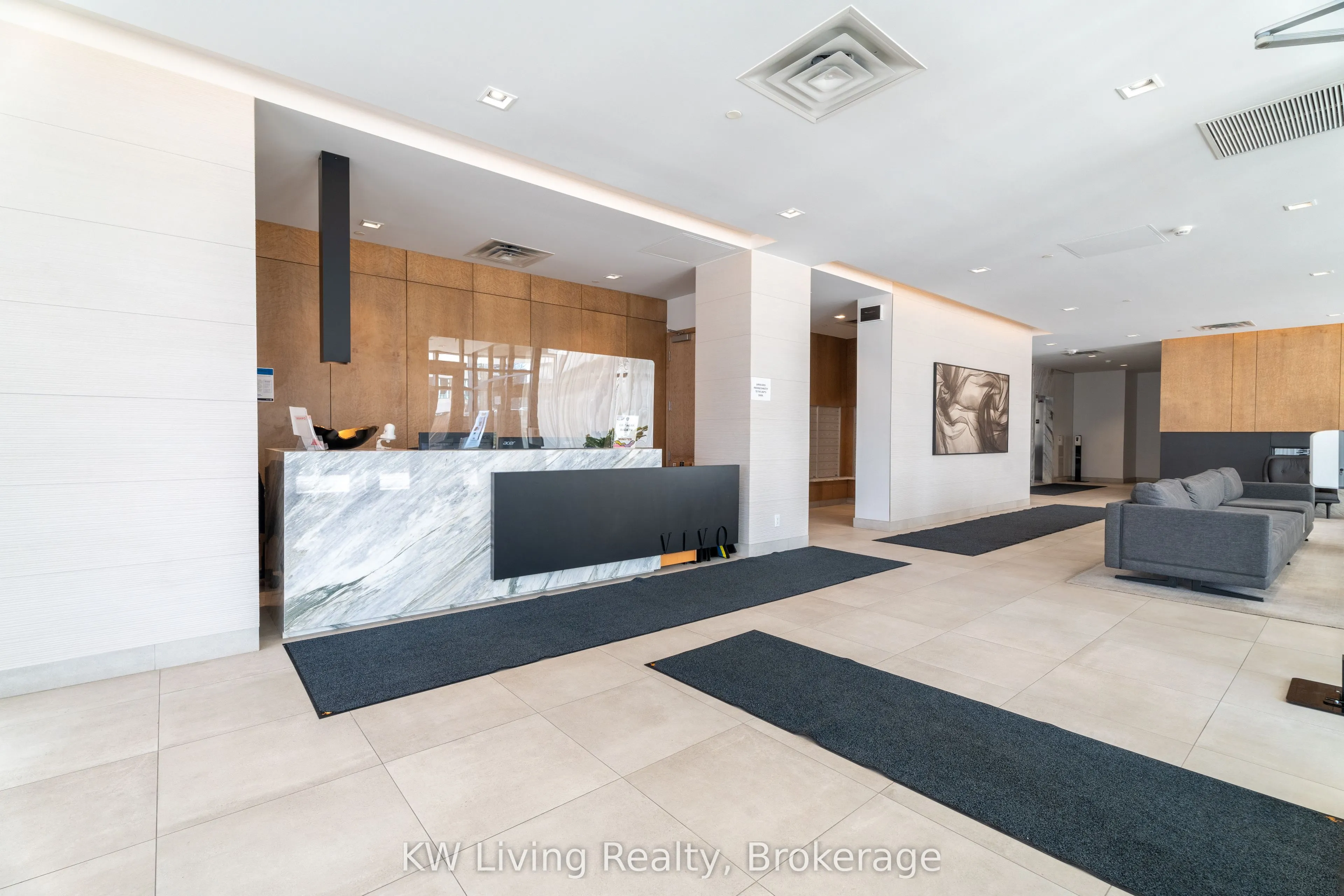 180 Fairview Mall Drive #201