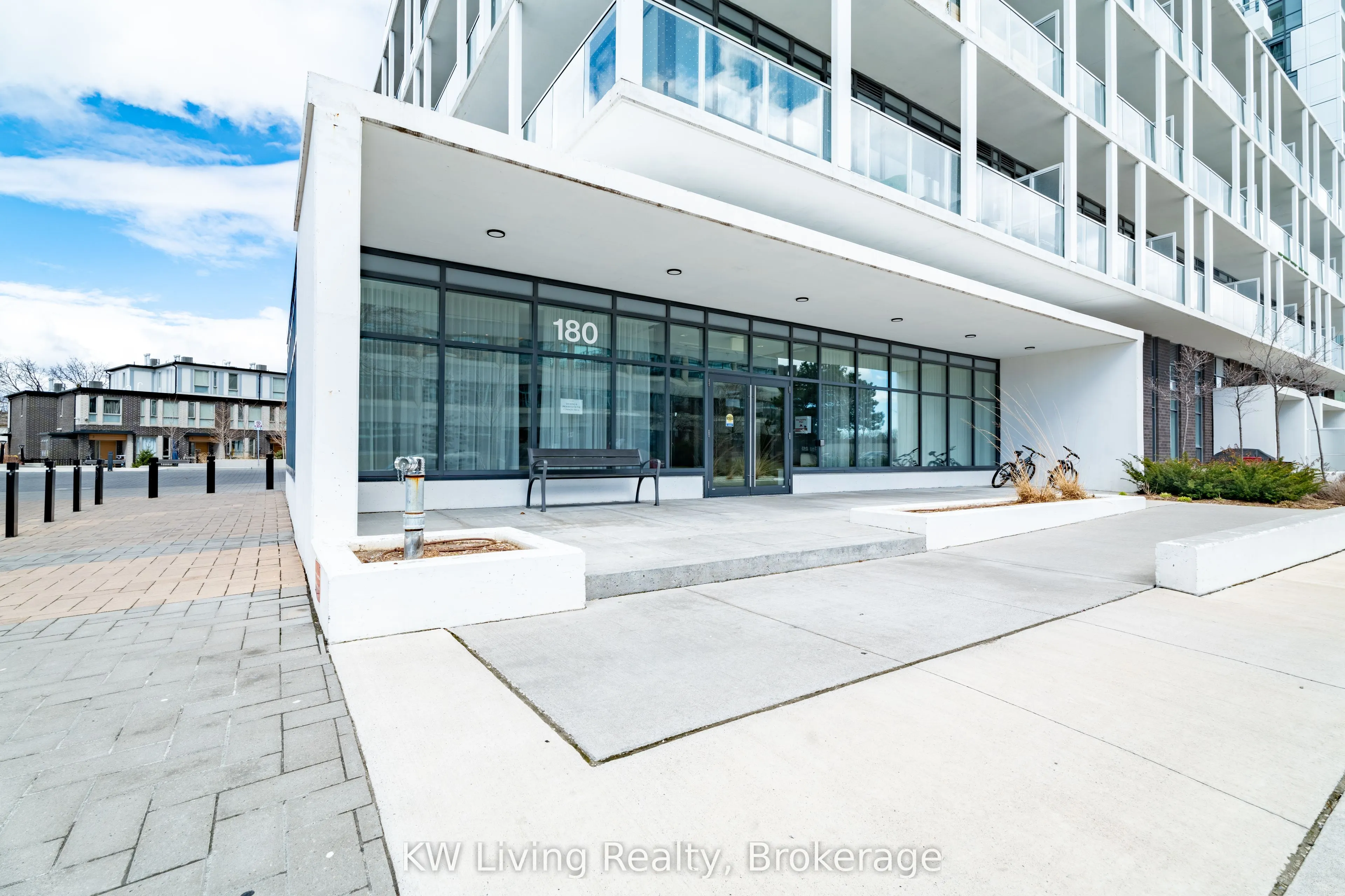 180 Fairview Mall Drive #201