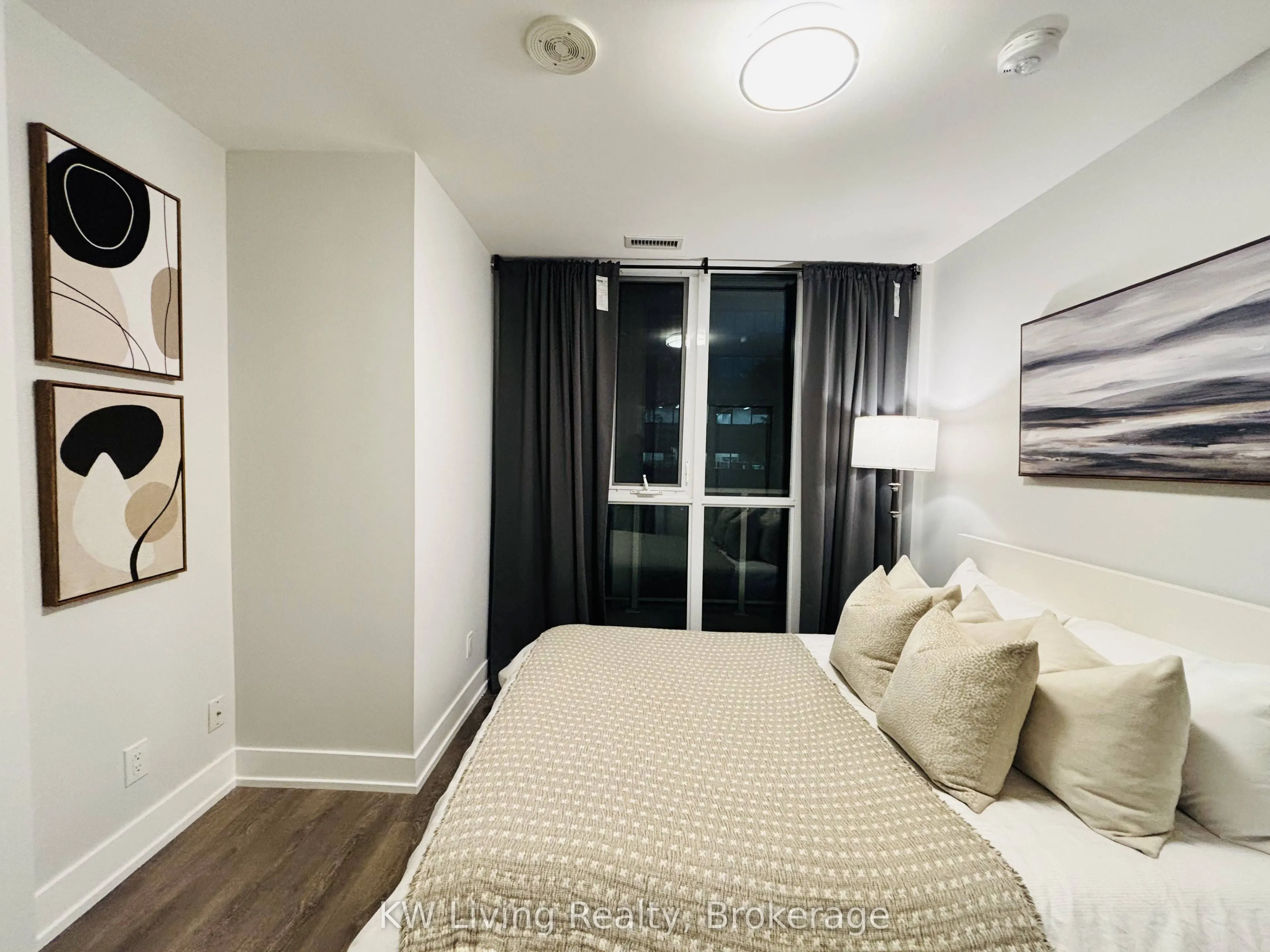180 Fairview Mall Drive #201