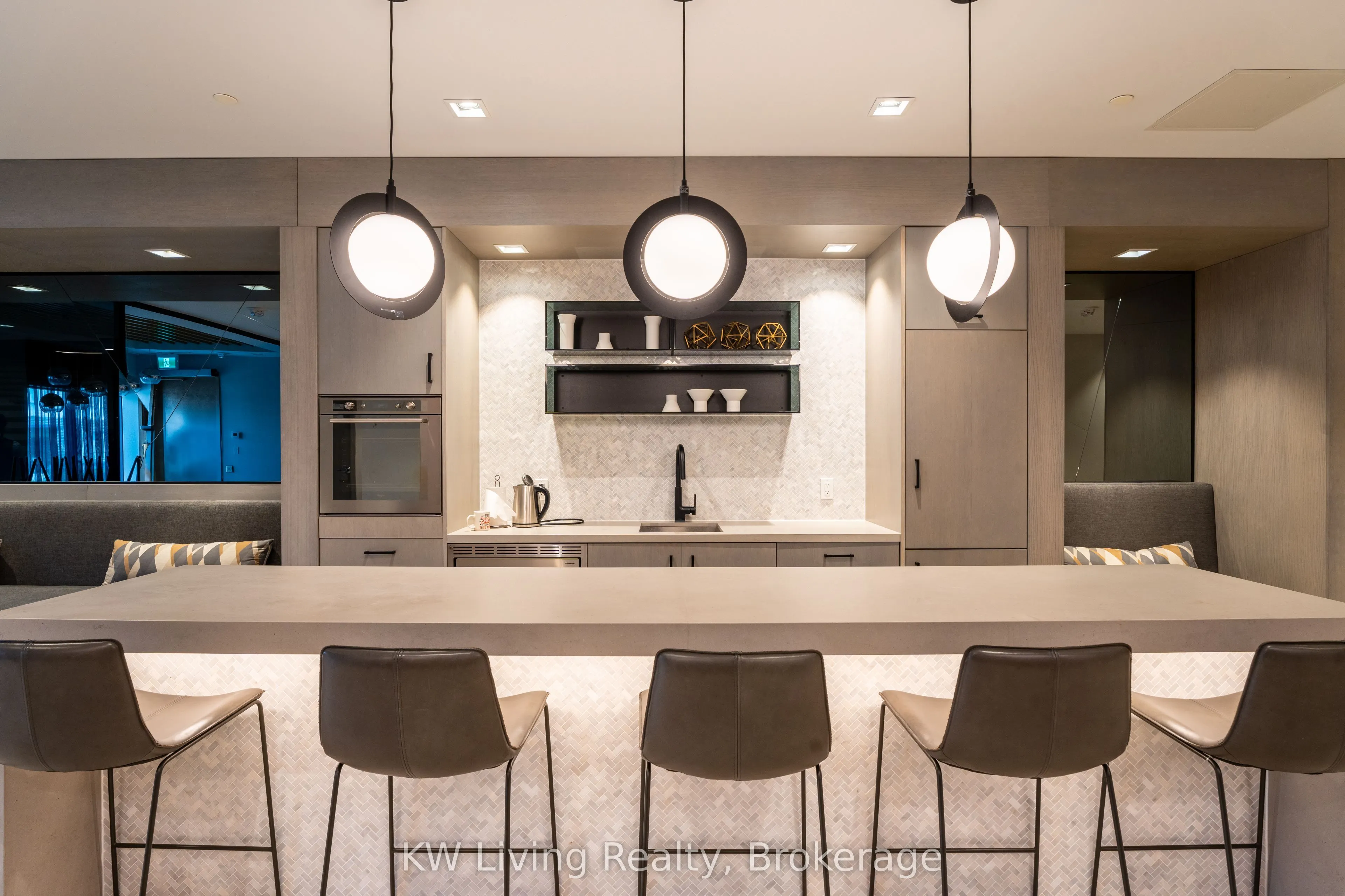 180 Fairview Mall Drive #201