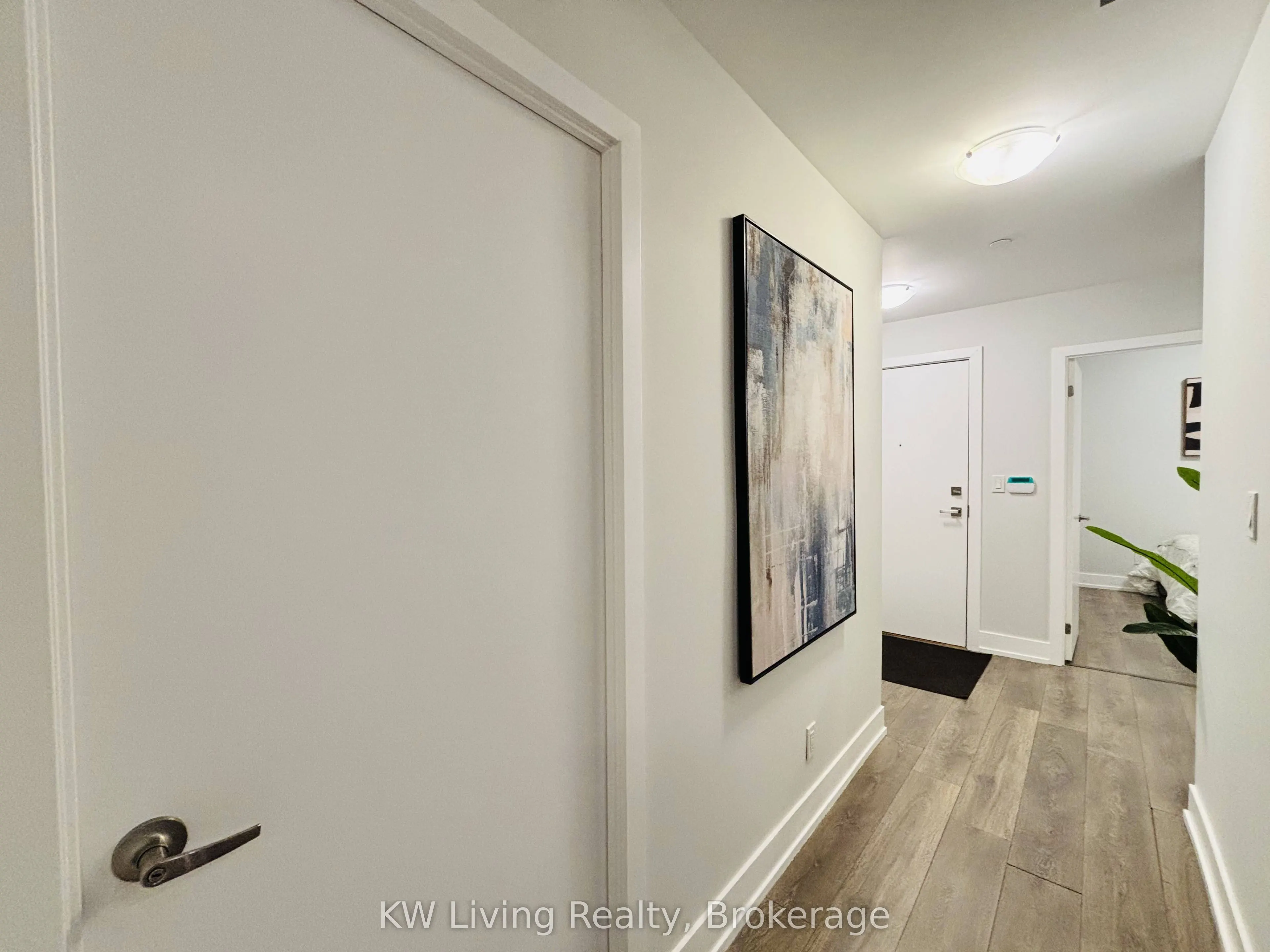 180 Fairview Mall Drive #201