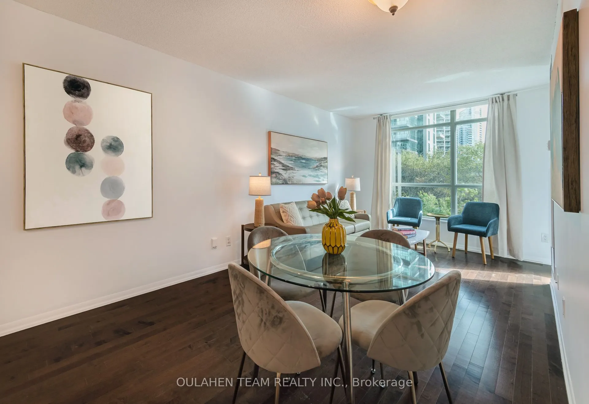 219 Fort York Boulevard #304