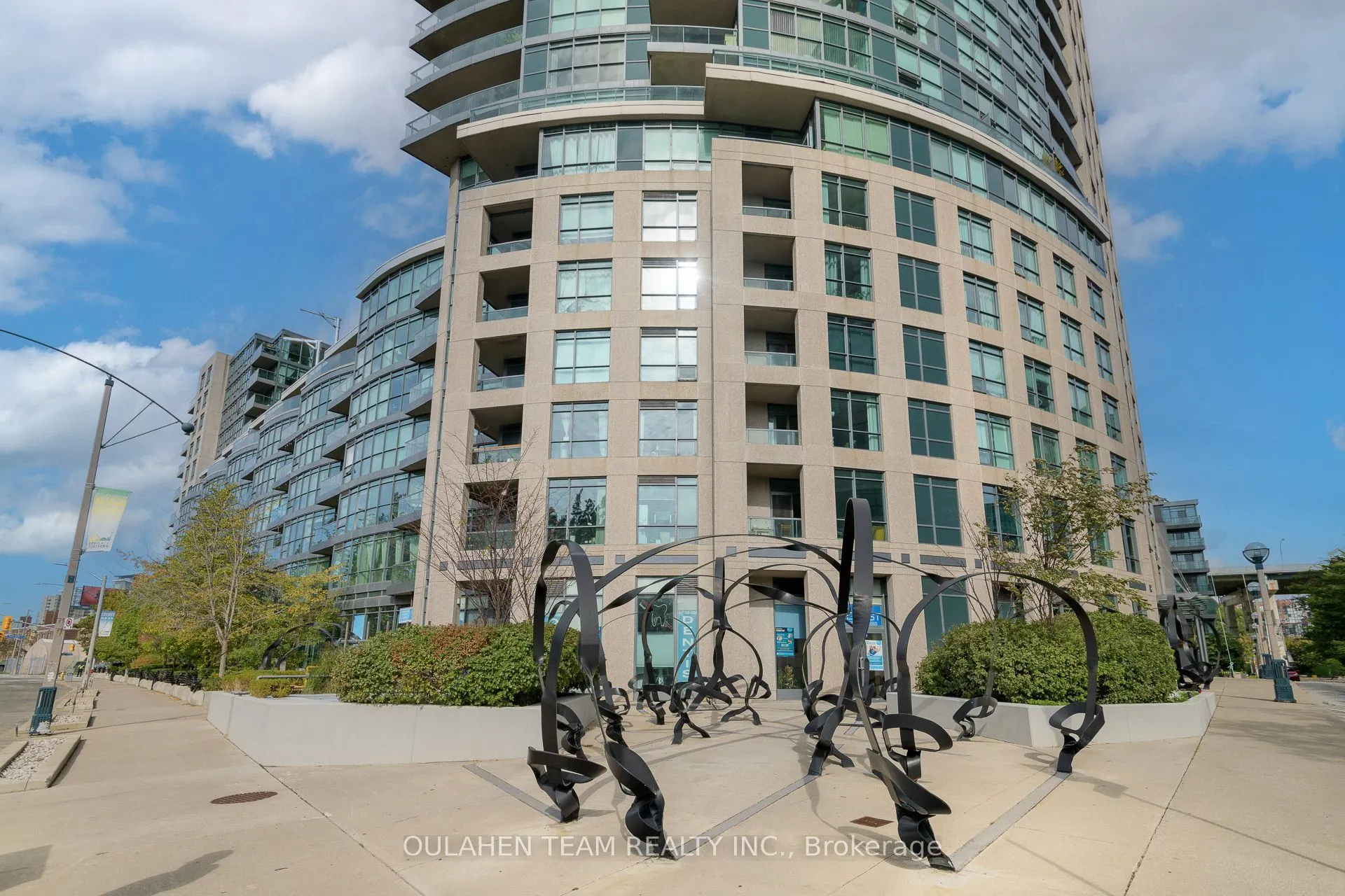 219 Fort York Boulevard #304