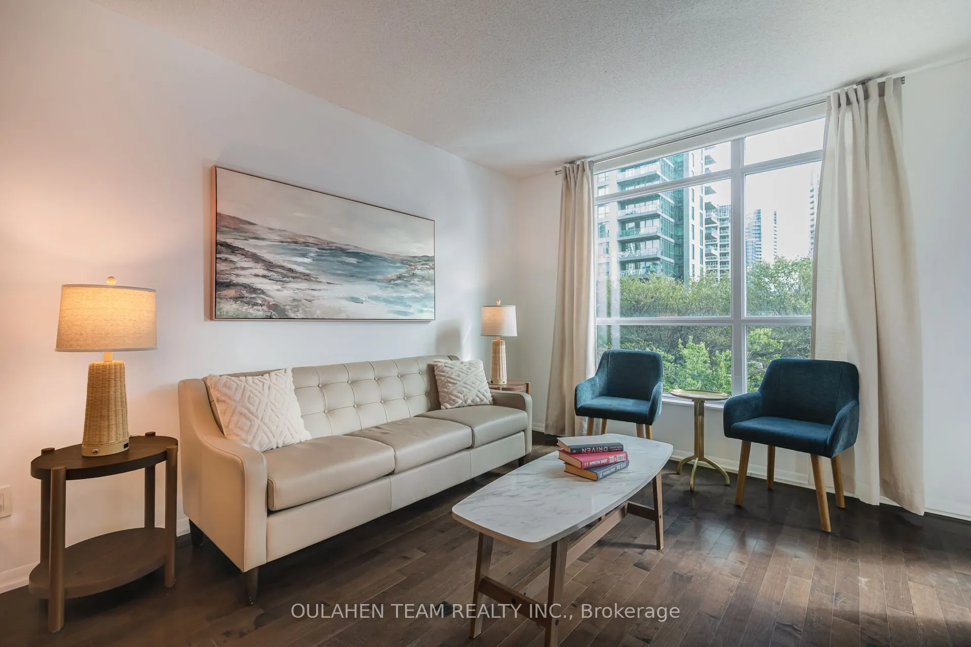 219 Fort York Boulevard #304