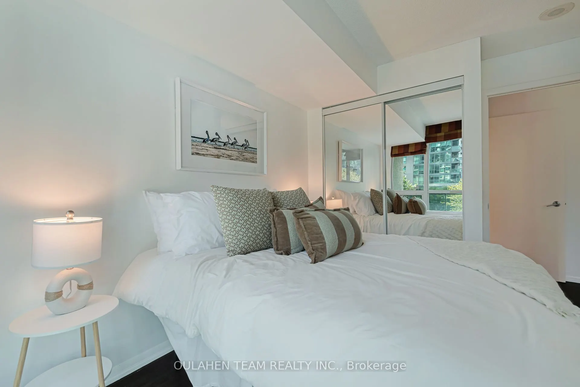 219 Fort York Boulevard #304