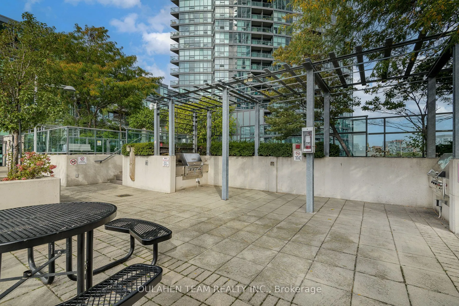 219 Fort York Boulevard #304