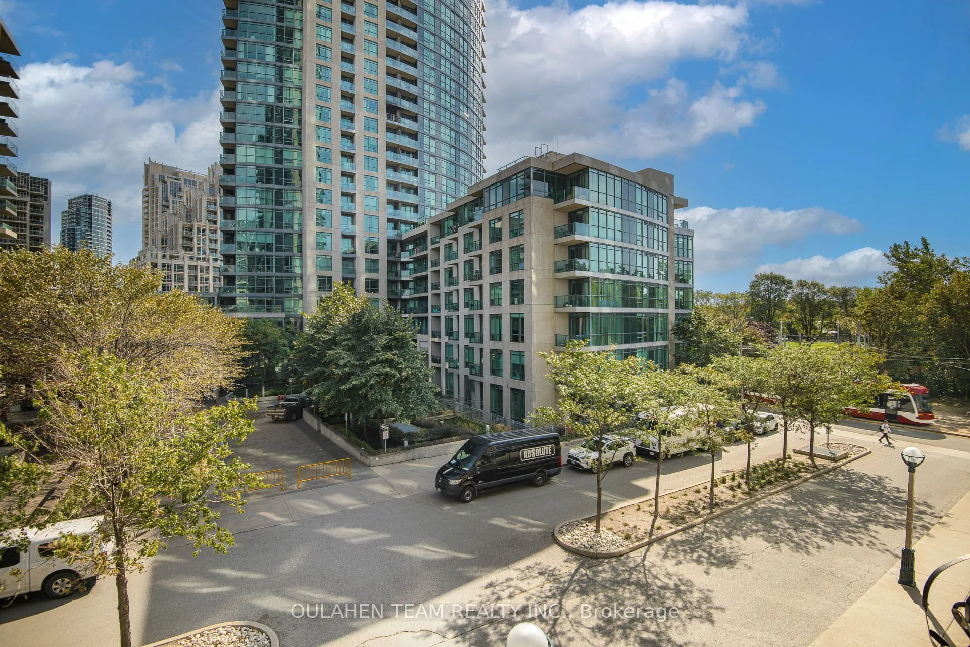 219 Fort York Boulevard #304