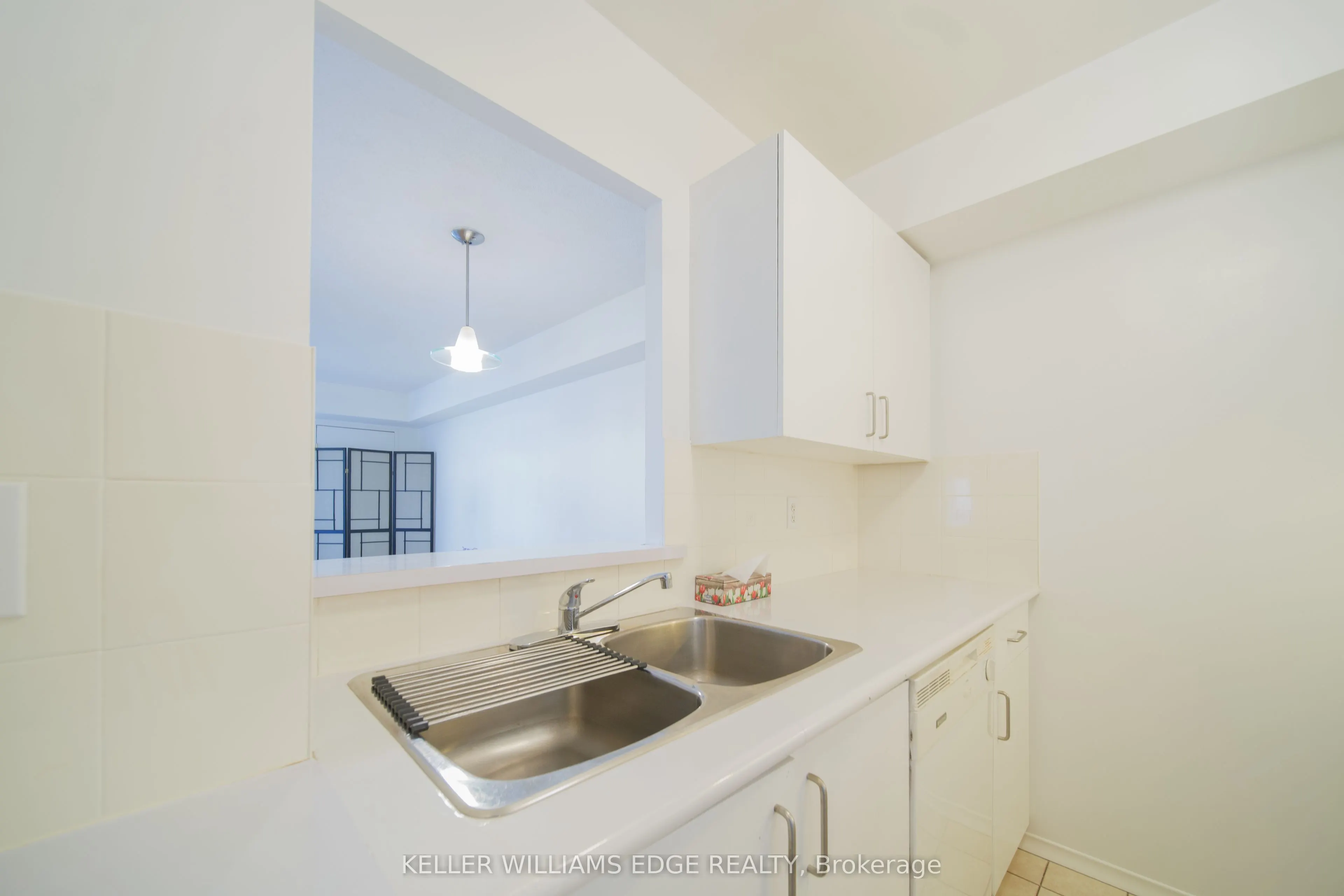 555 Wilson Hts Boulevard #402