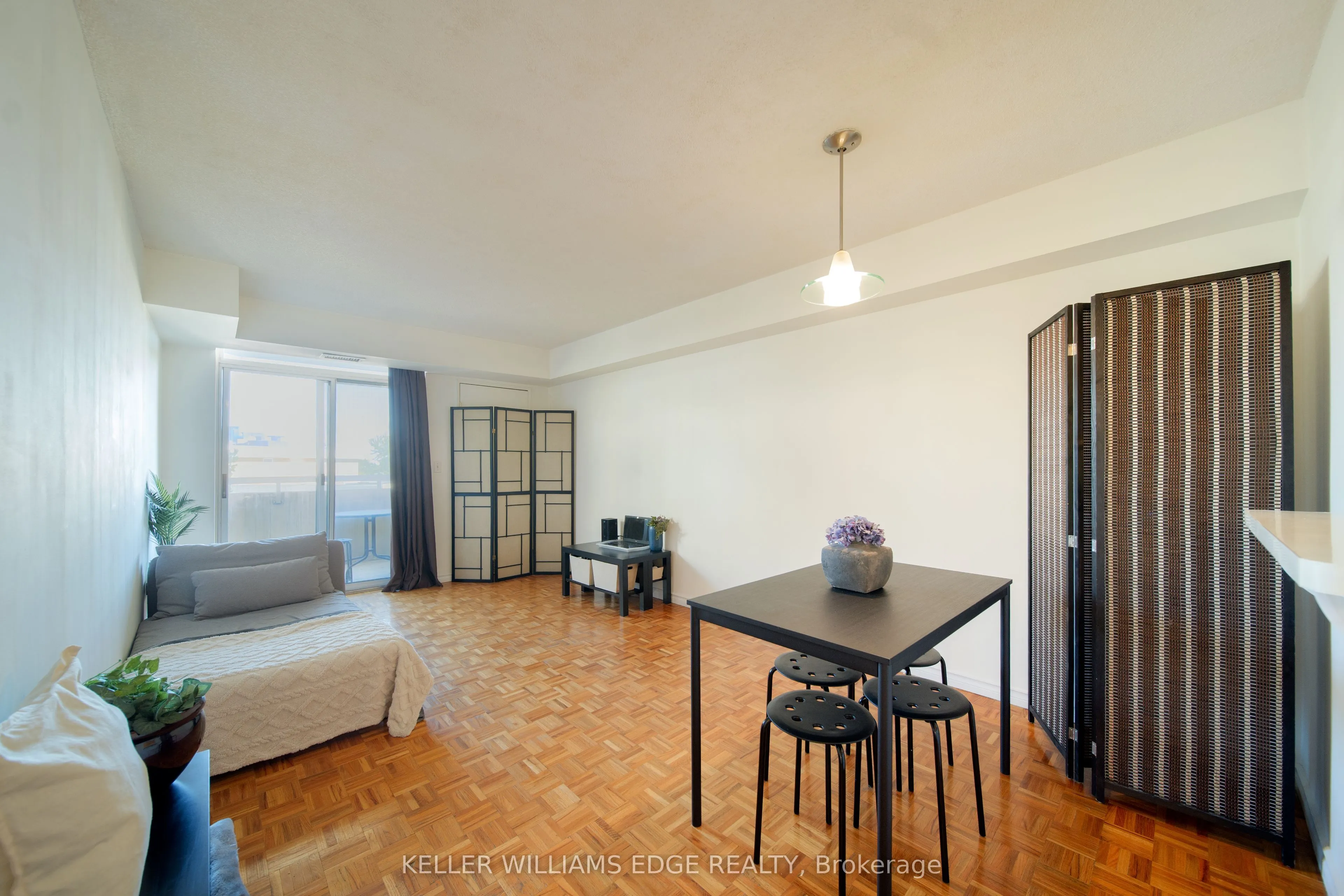 555 Wilson Hts Boulevard #402