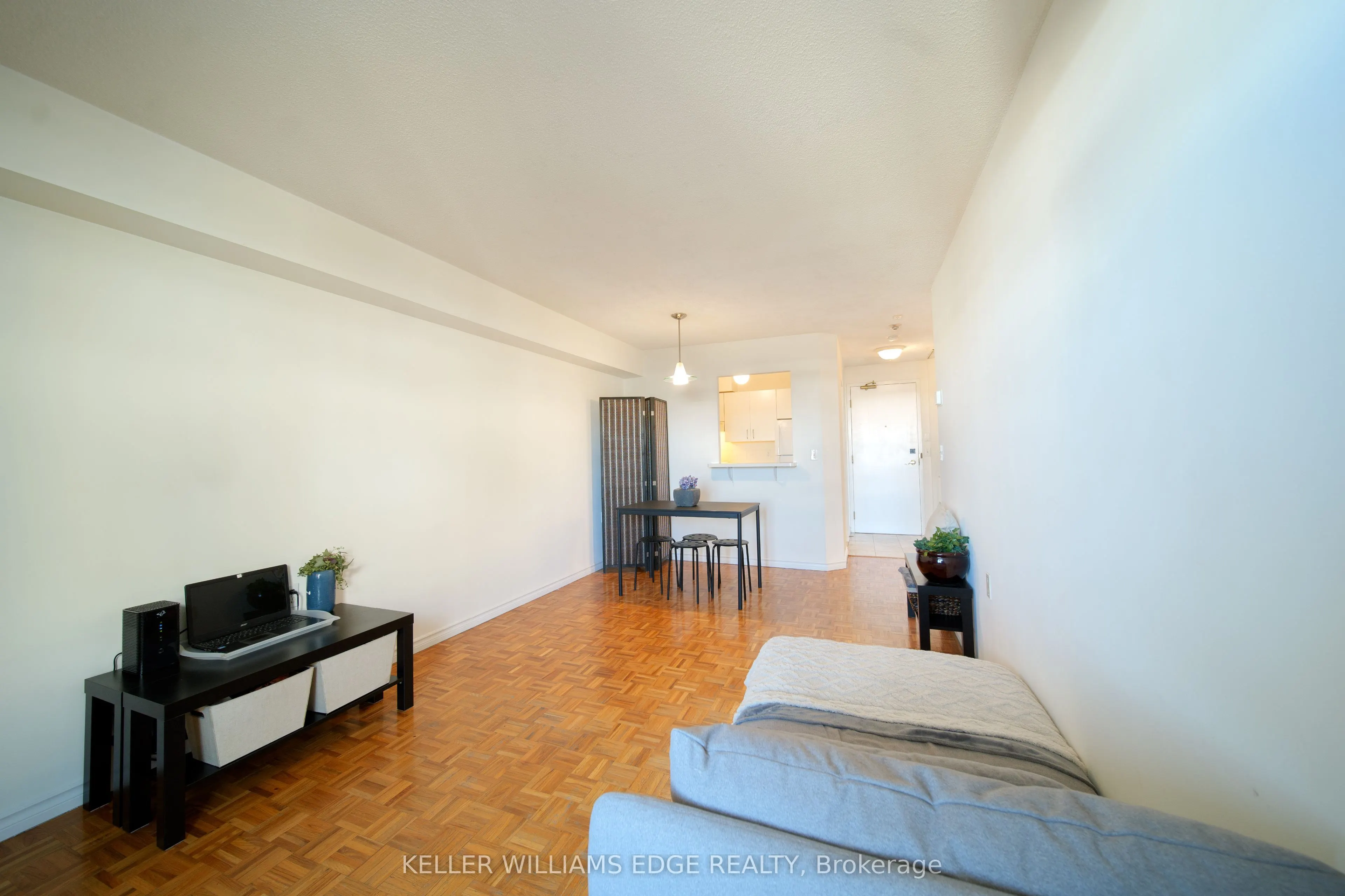 555 Wilson Hts Boulevard #402