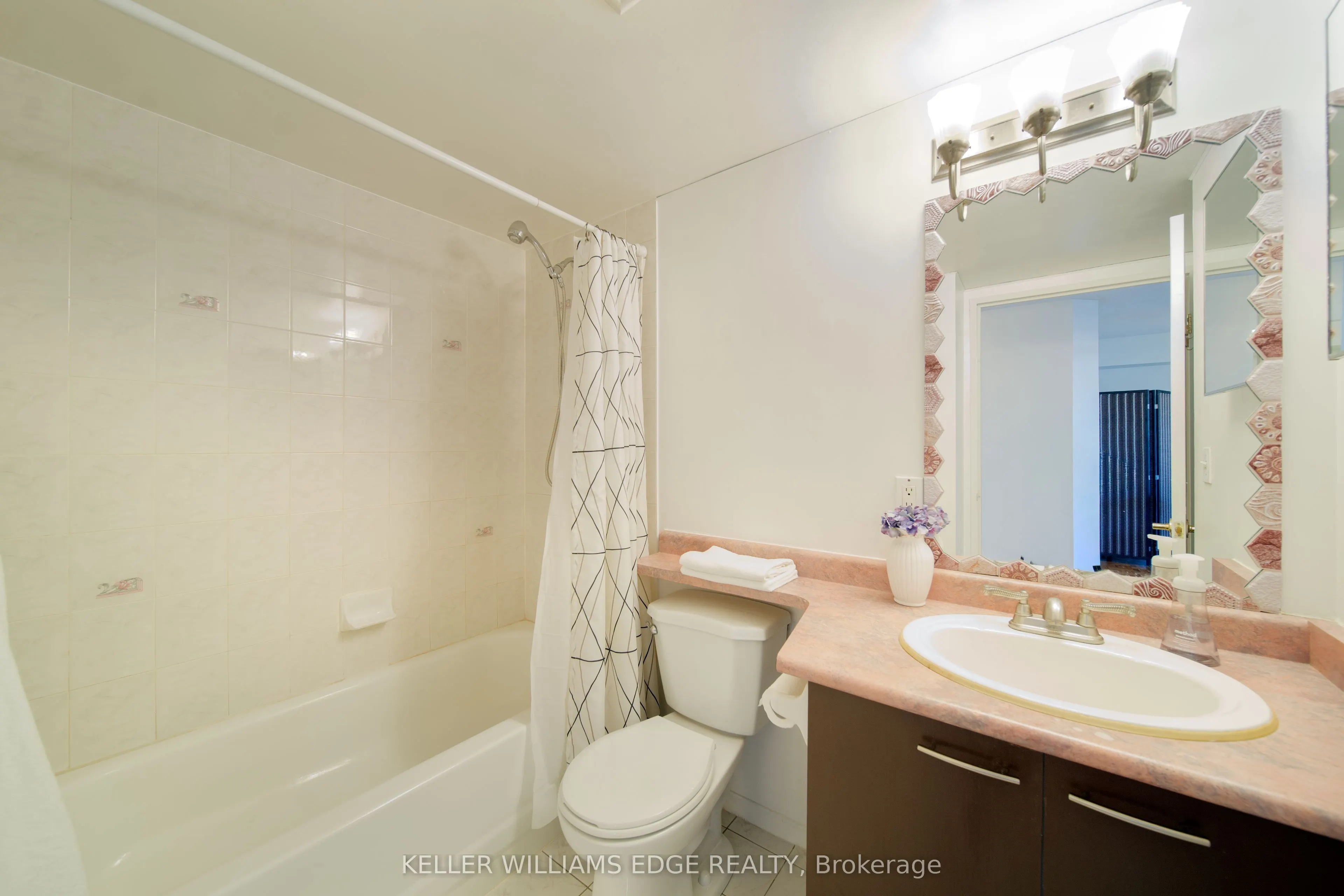 555 Wilson Hts Boulevard #402