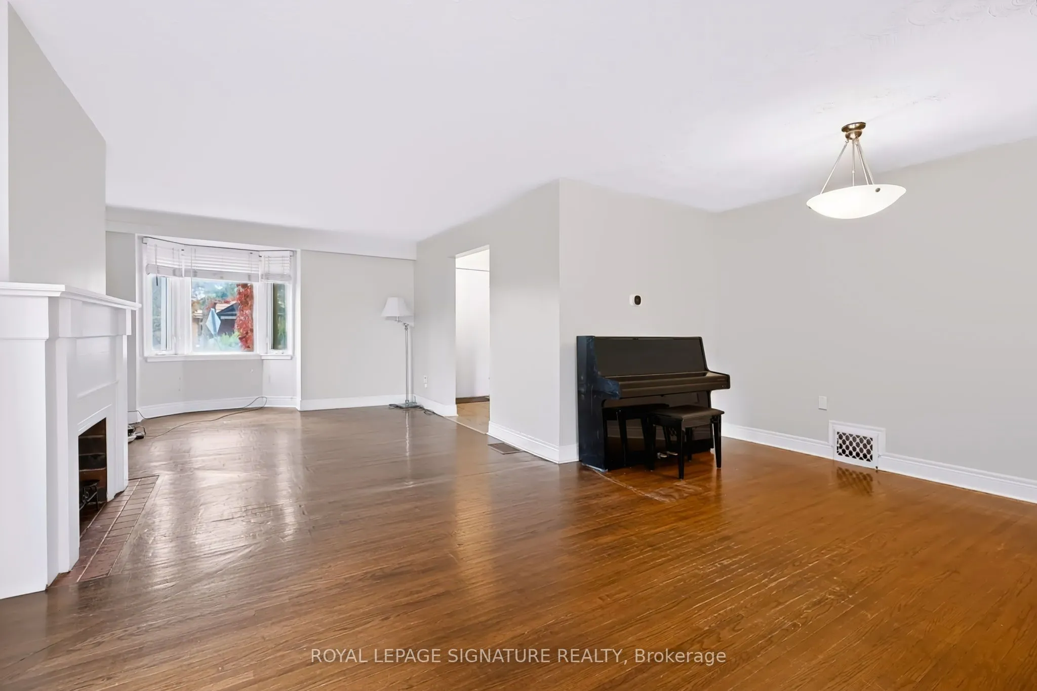 395 Glenholme Avenue