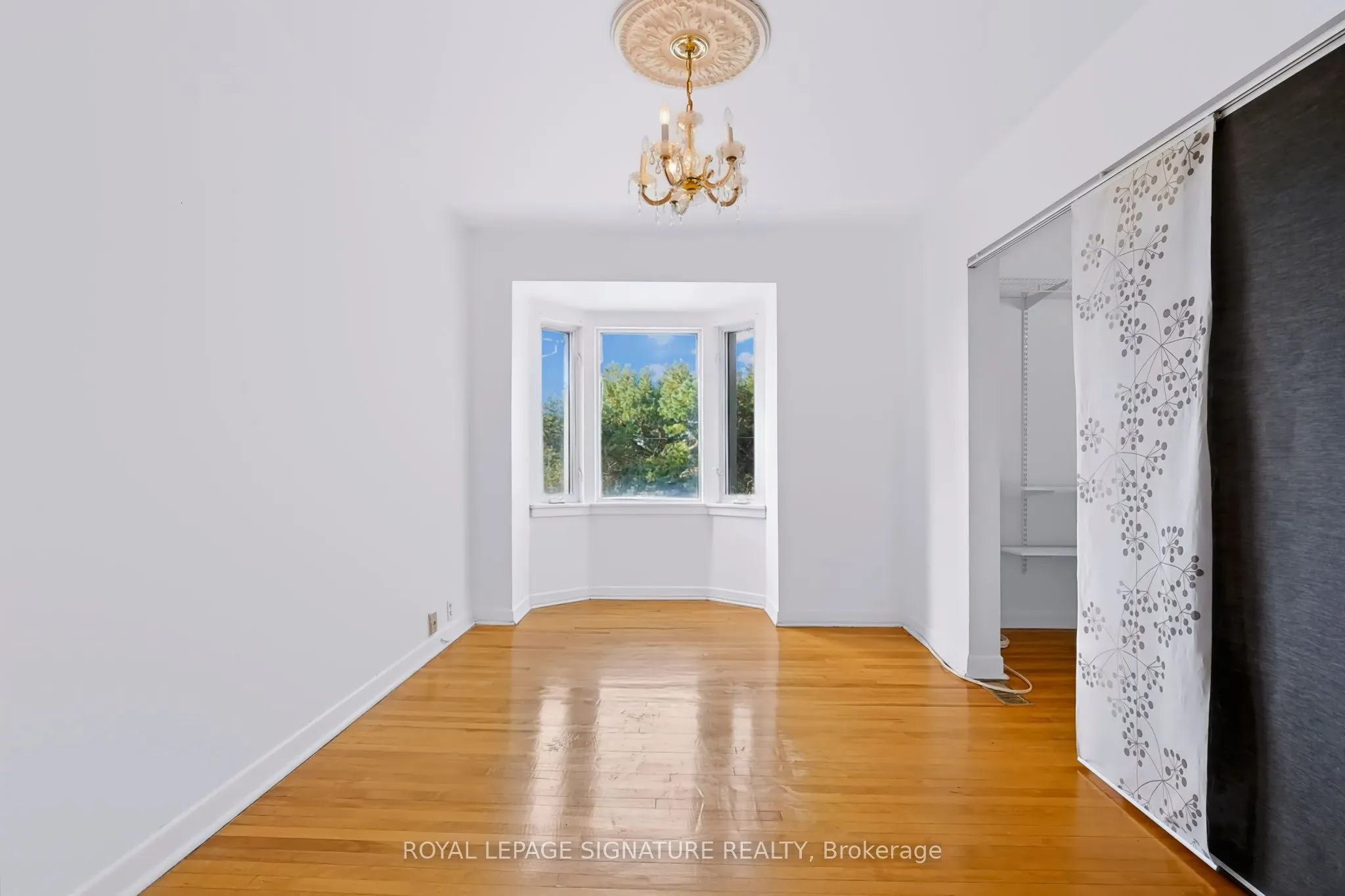 395 Glenholme Avenue