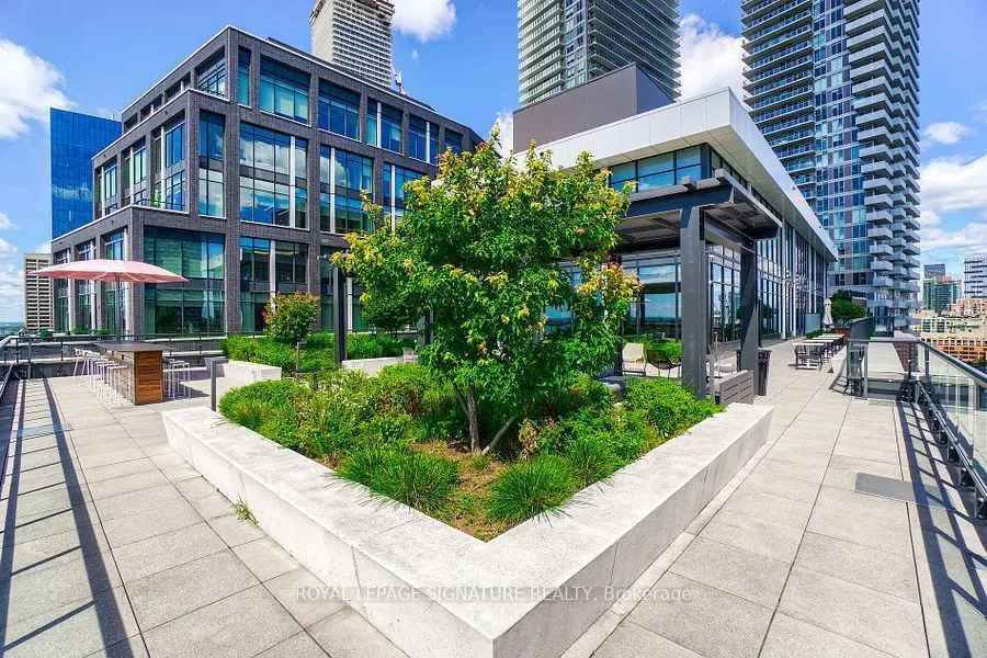 130 Queens Quay E #1314-1324