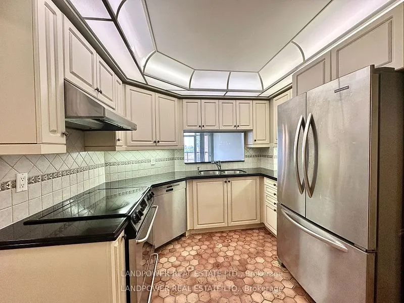 3181 Bayview Avenue ##716