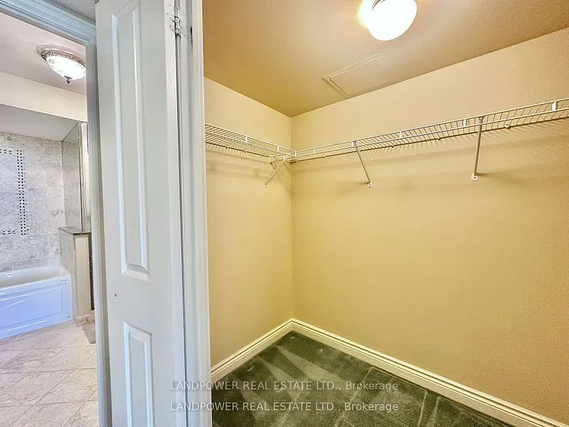 3181 Bayview Avenue ##716