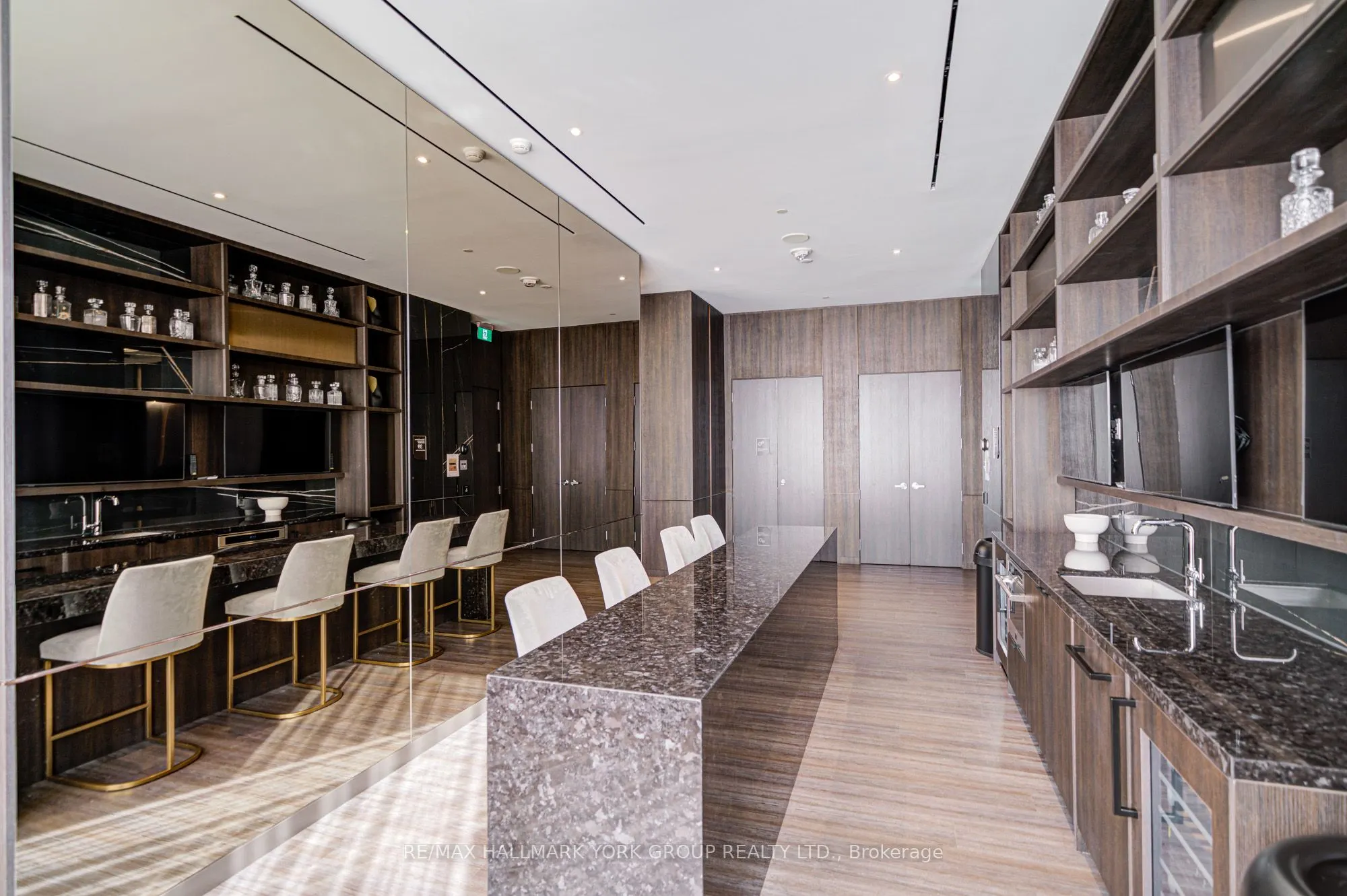 11 Yorkville Avenue #3609