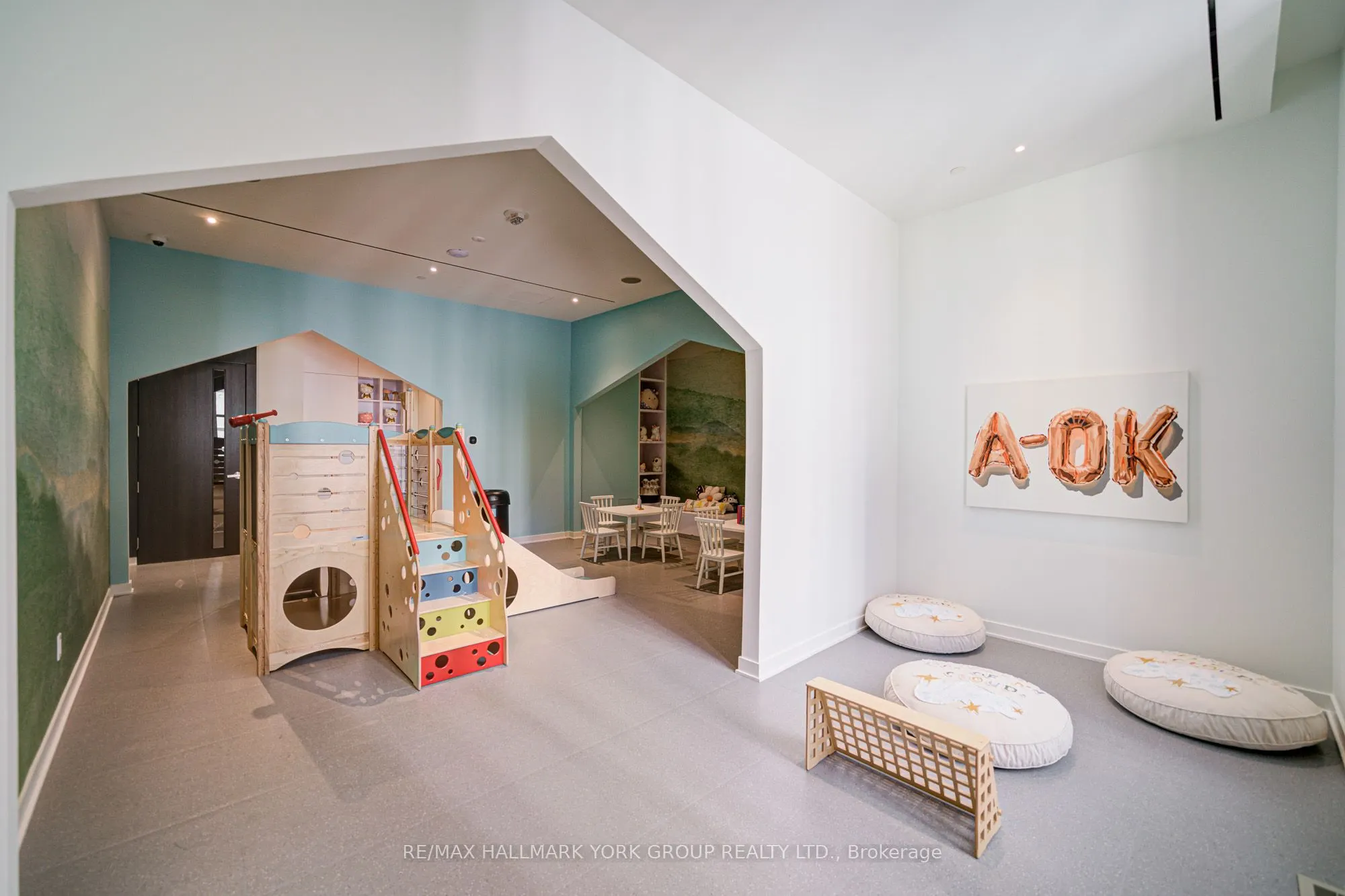 11 Yorkville Avenue #3609