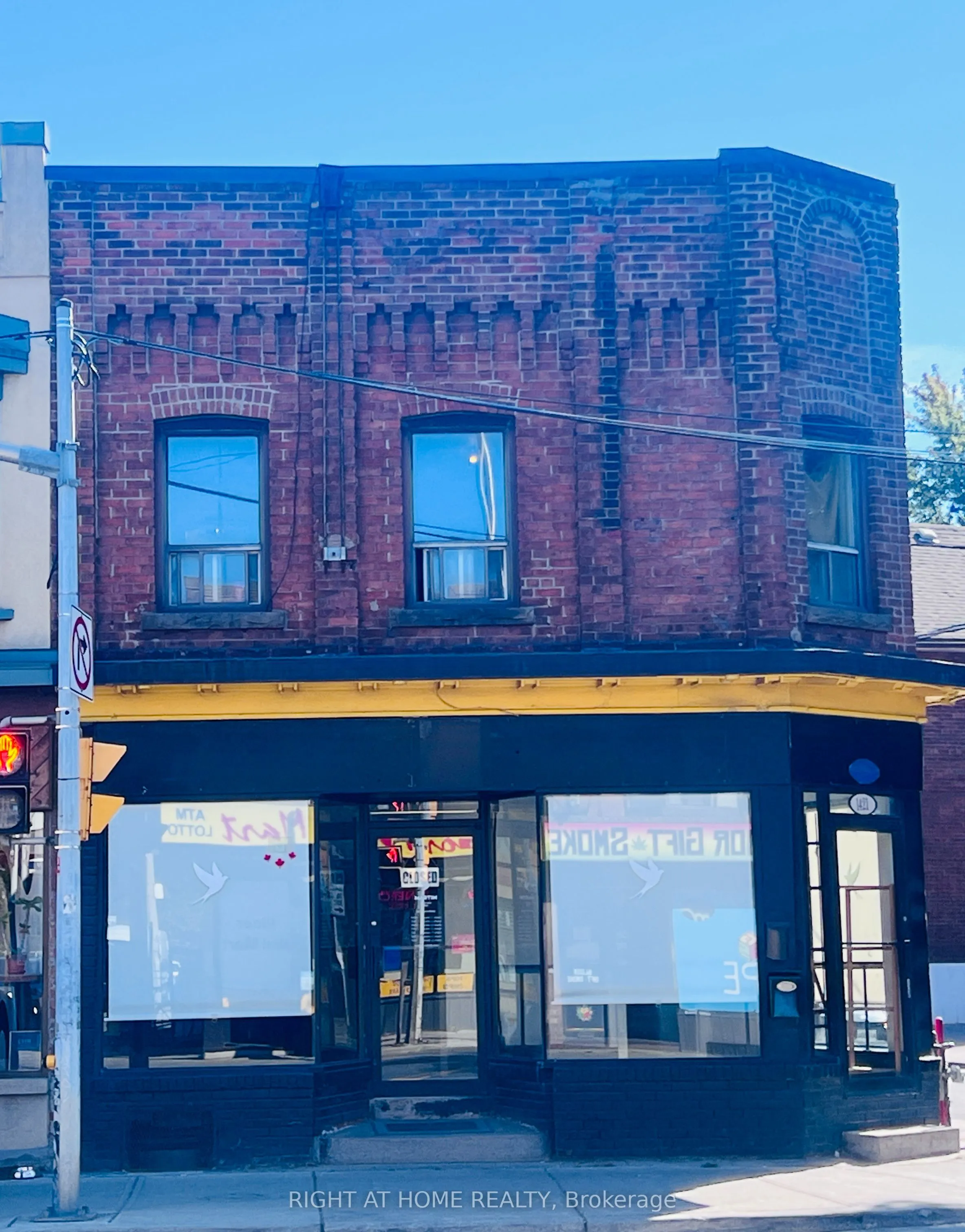 1421 Bloor Street W