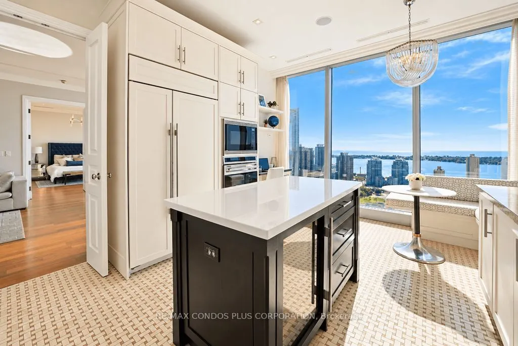 183 Wellington Street W #2705