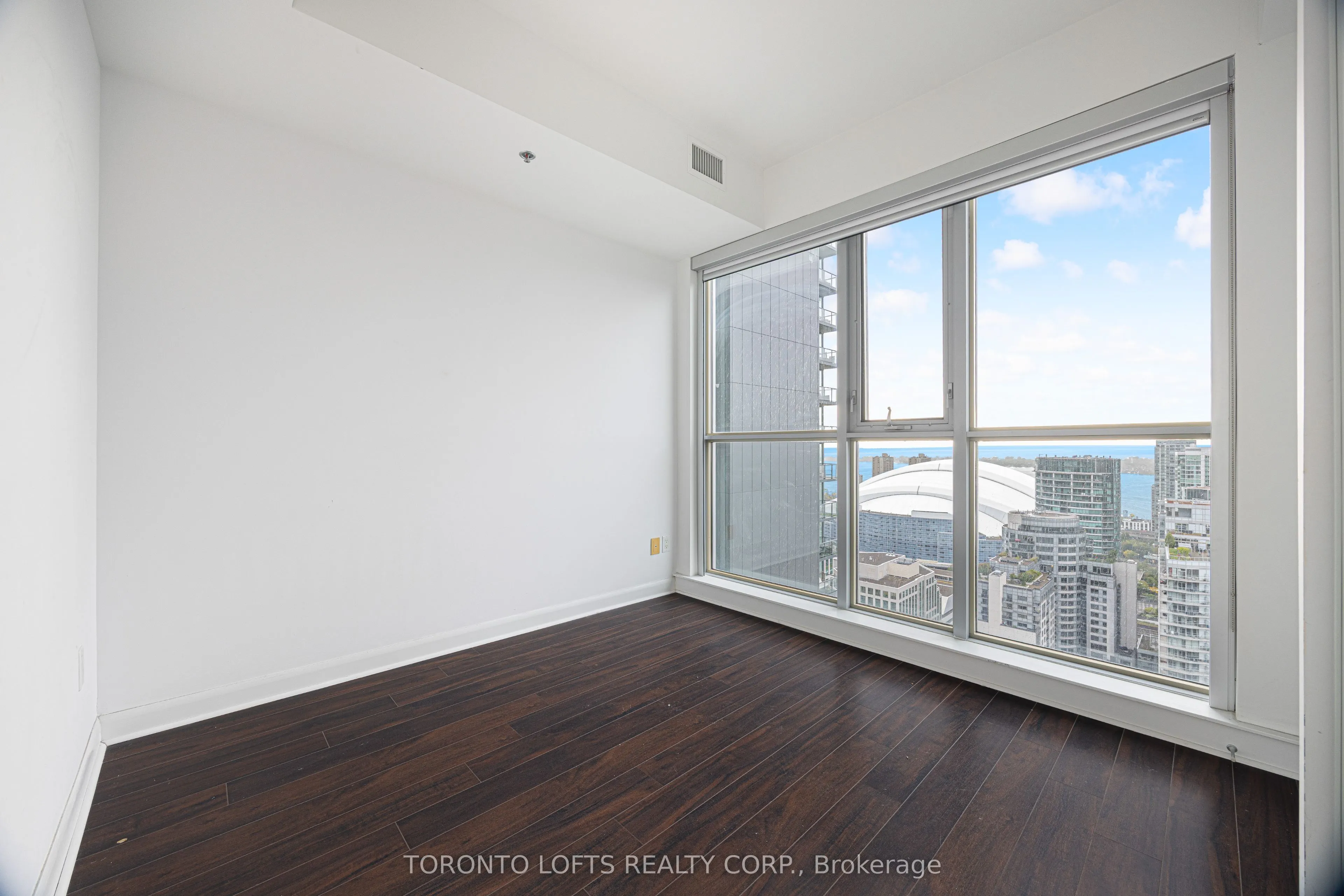 375 King Street W #3302