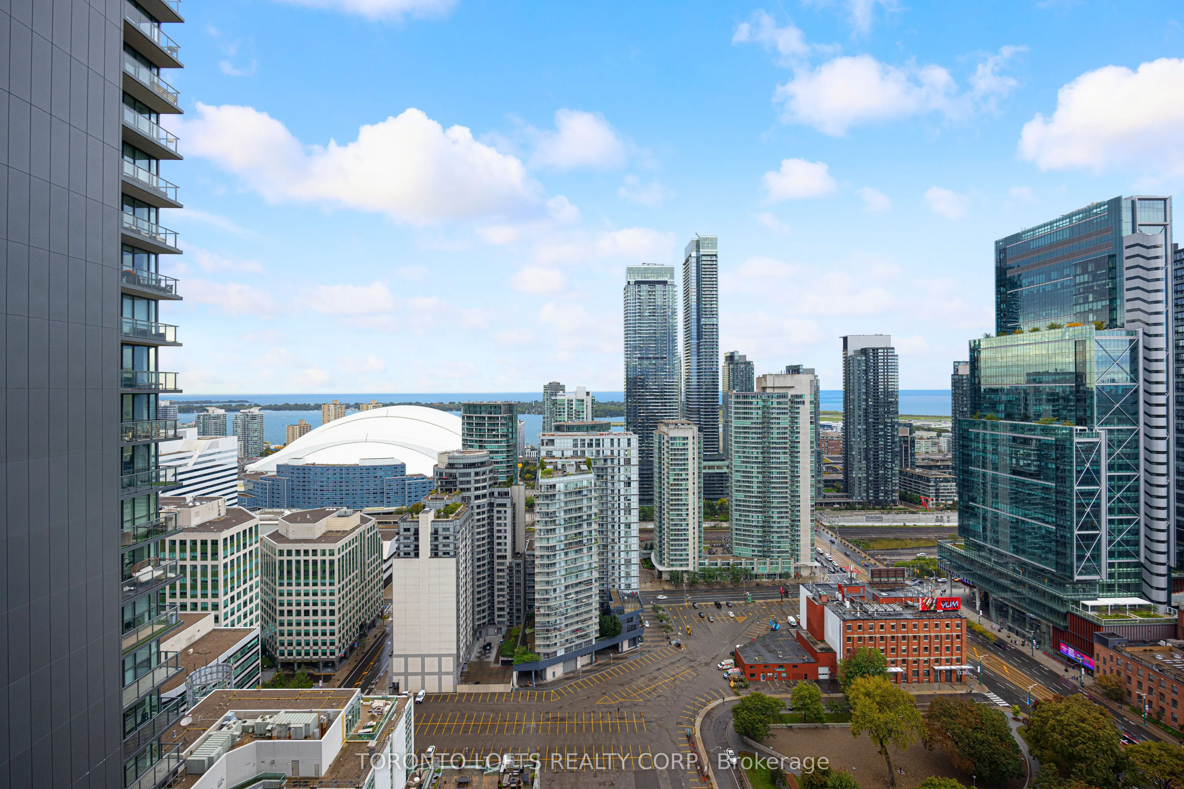 375 King Street W #3302