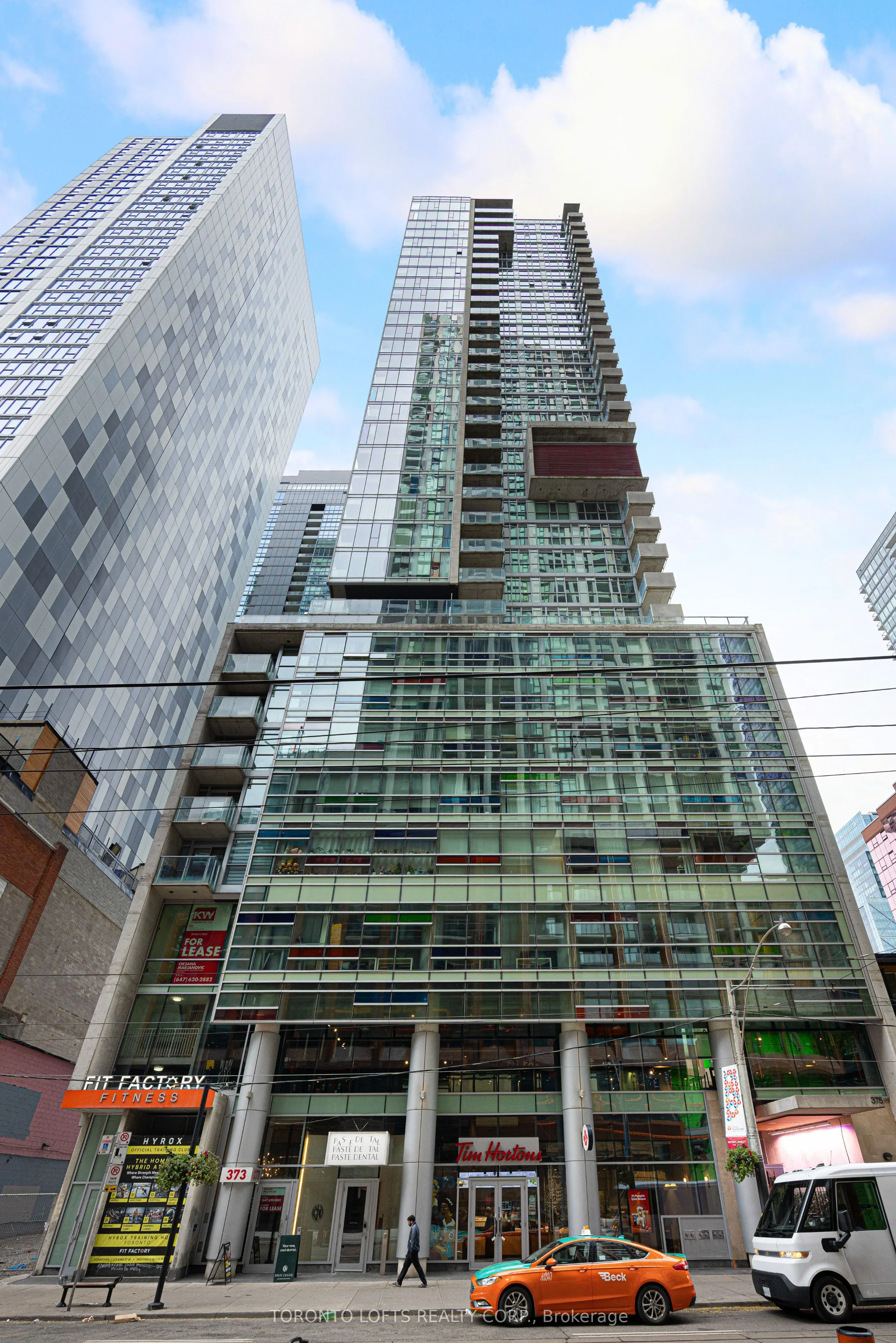 375 King Street W #3302