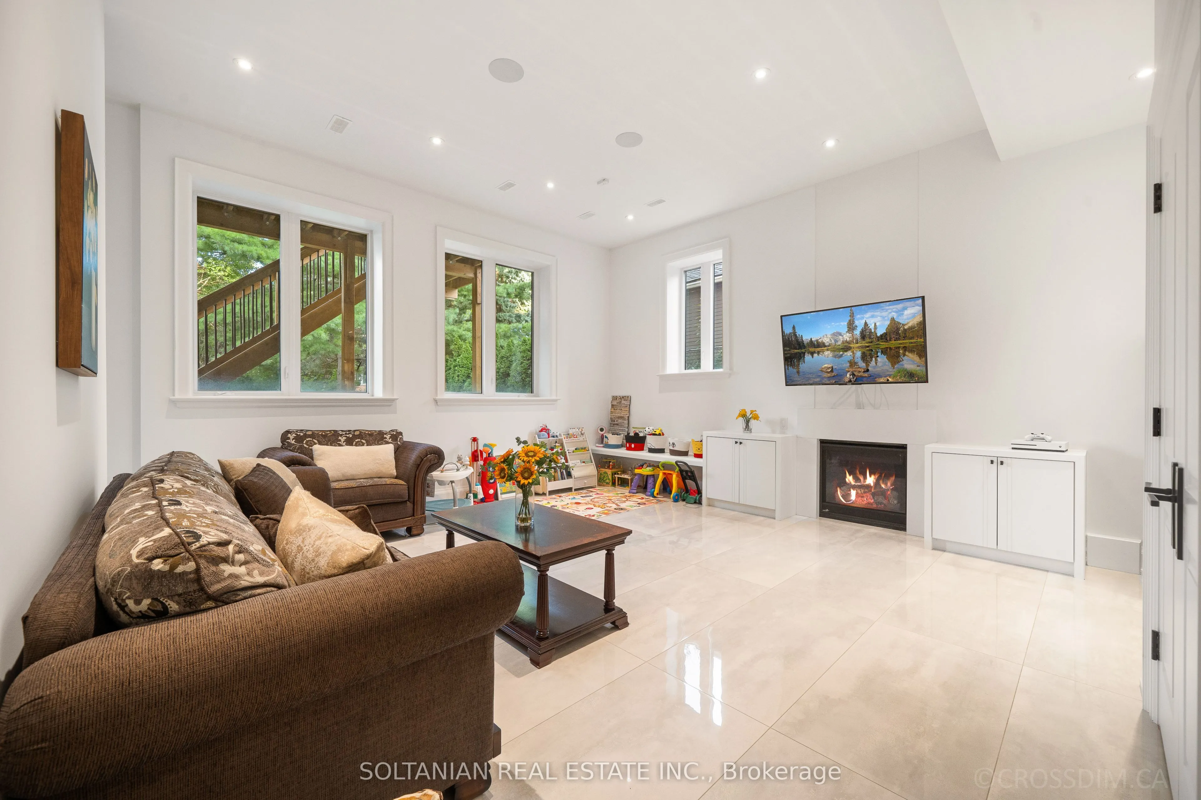 15 Calvin Avenue