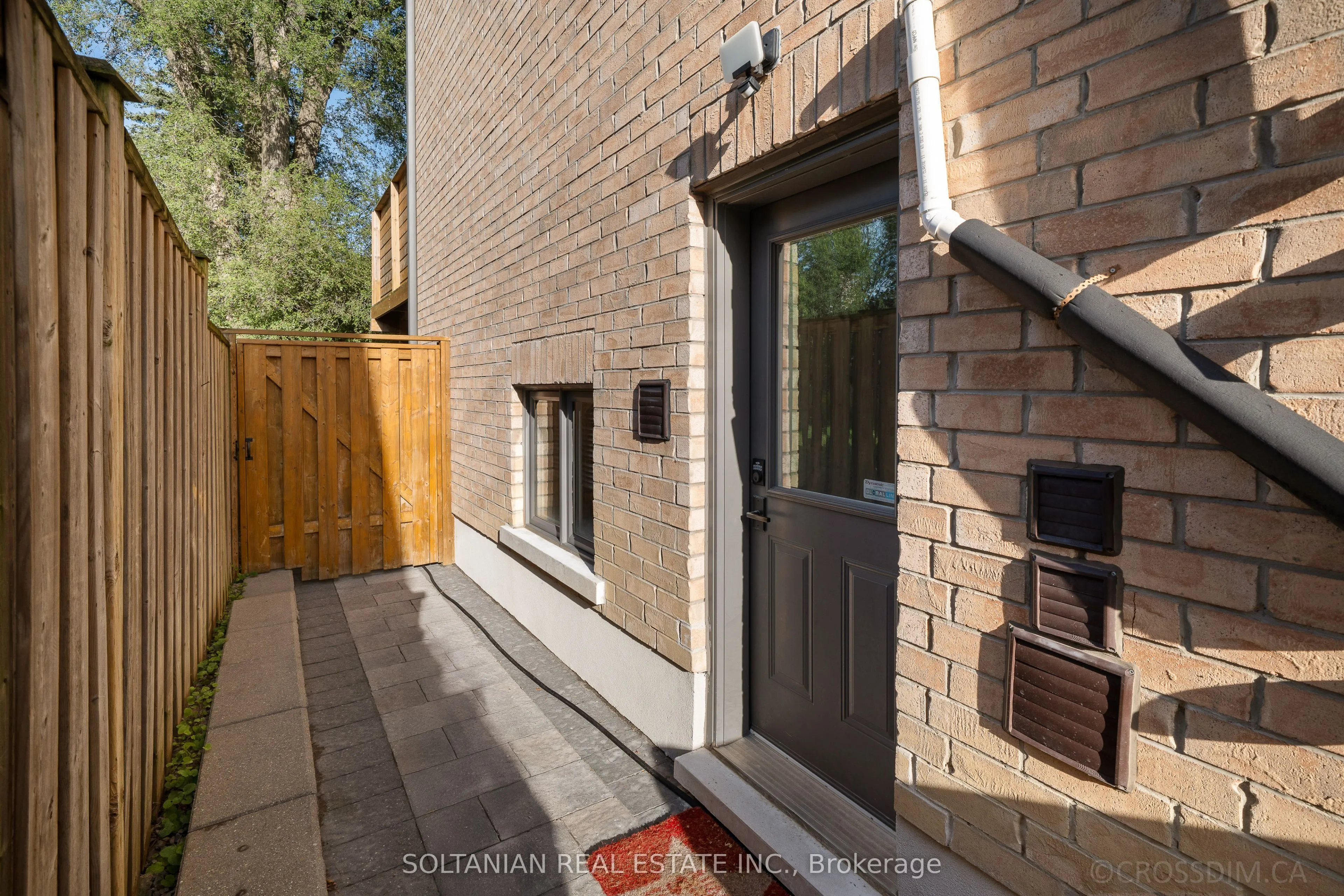 15 Calvin Avenue